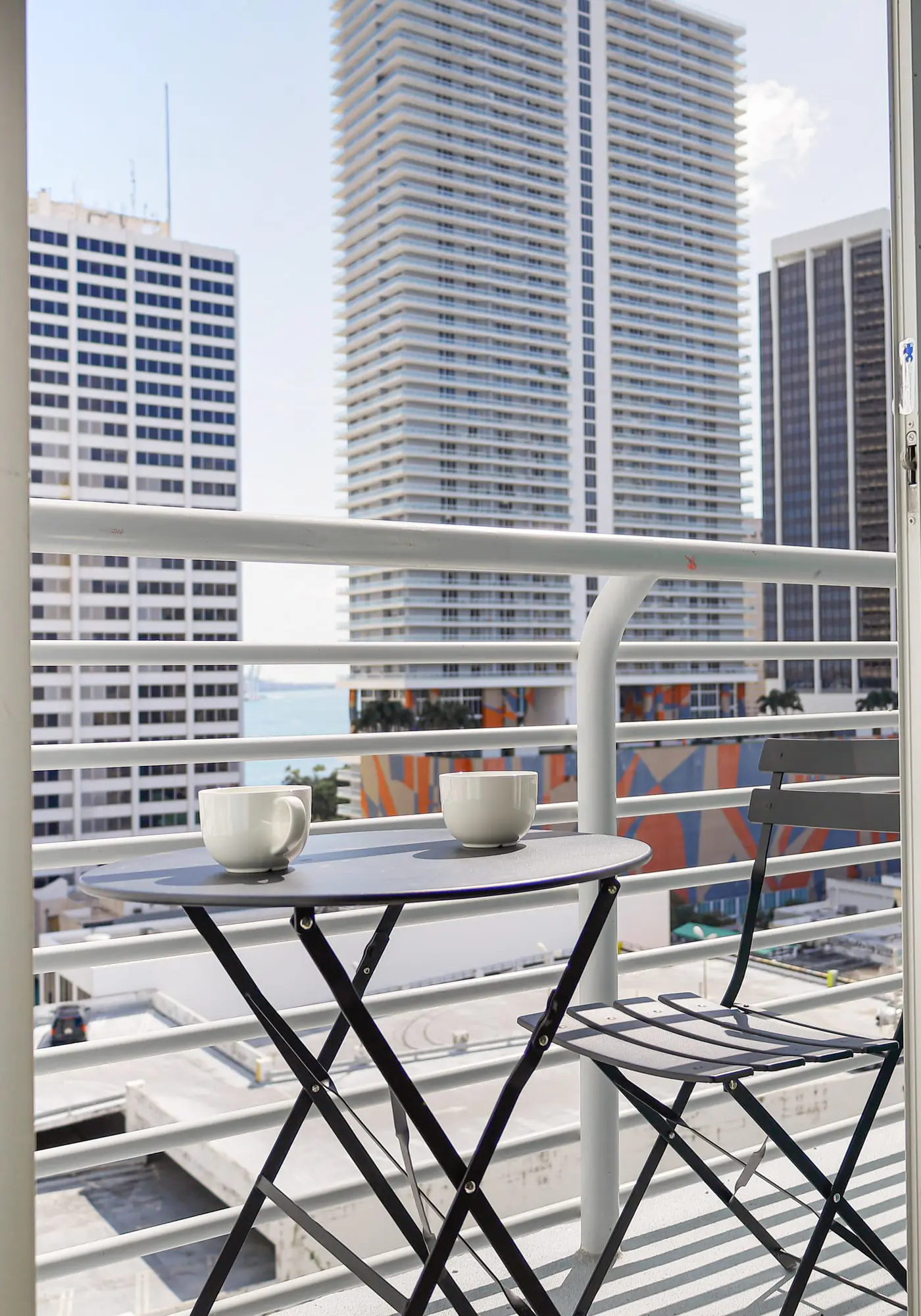 Center Stage, Chic, Downtown Miami 1 Block to Bay