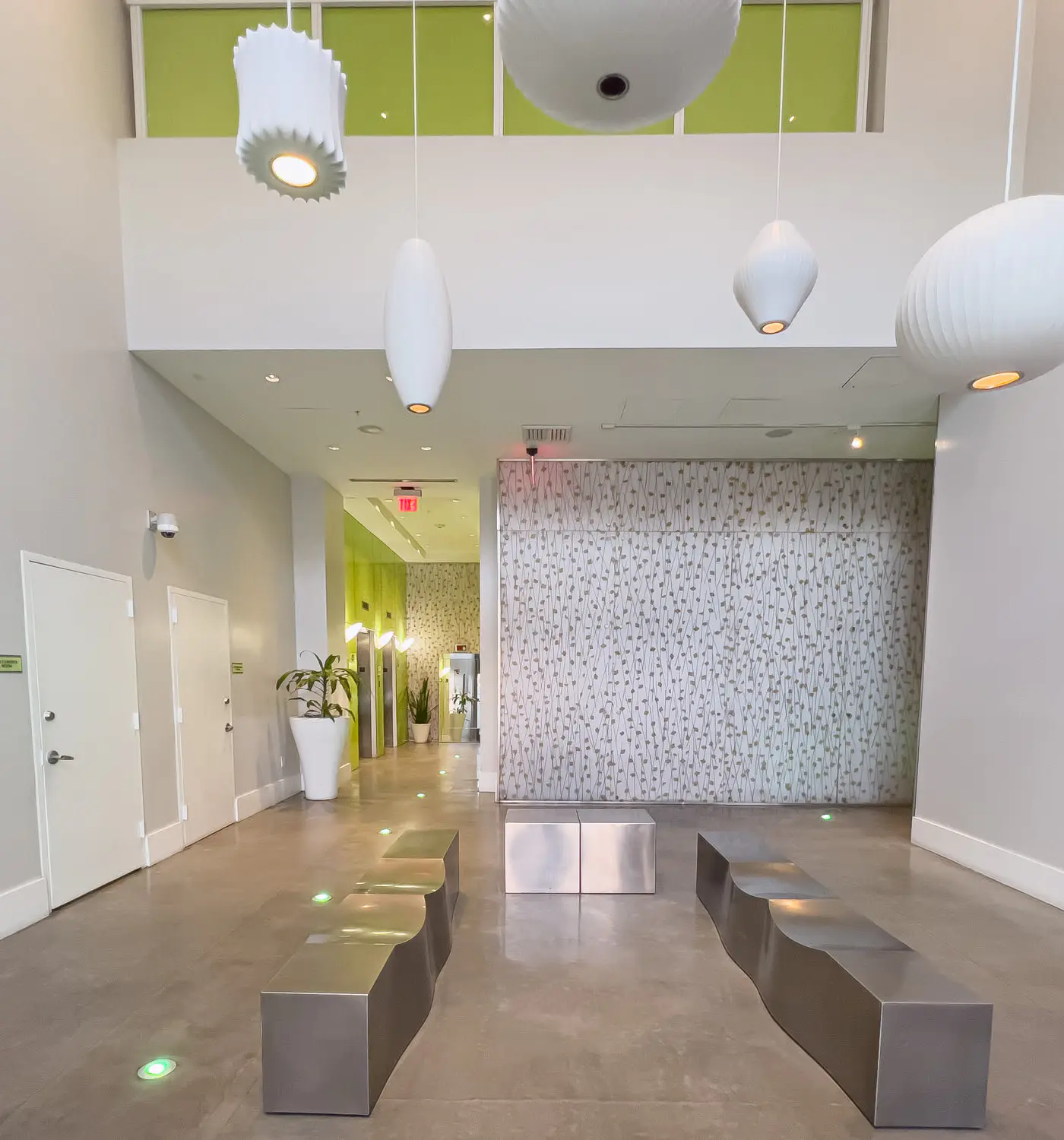 Center Stage, Chic, Downtown Miami 1 Block to Bay