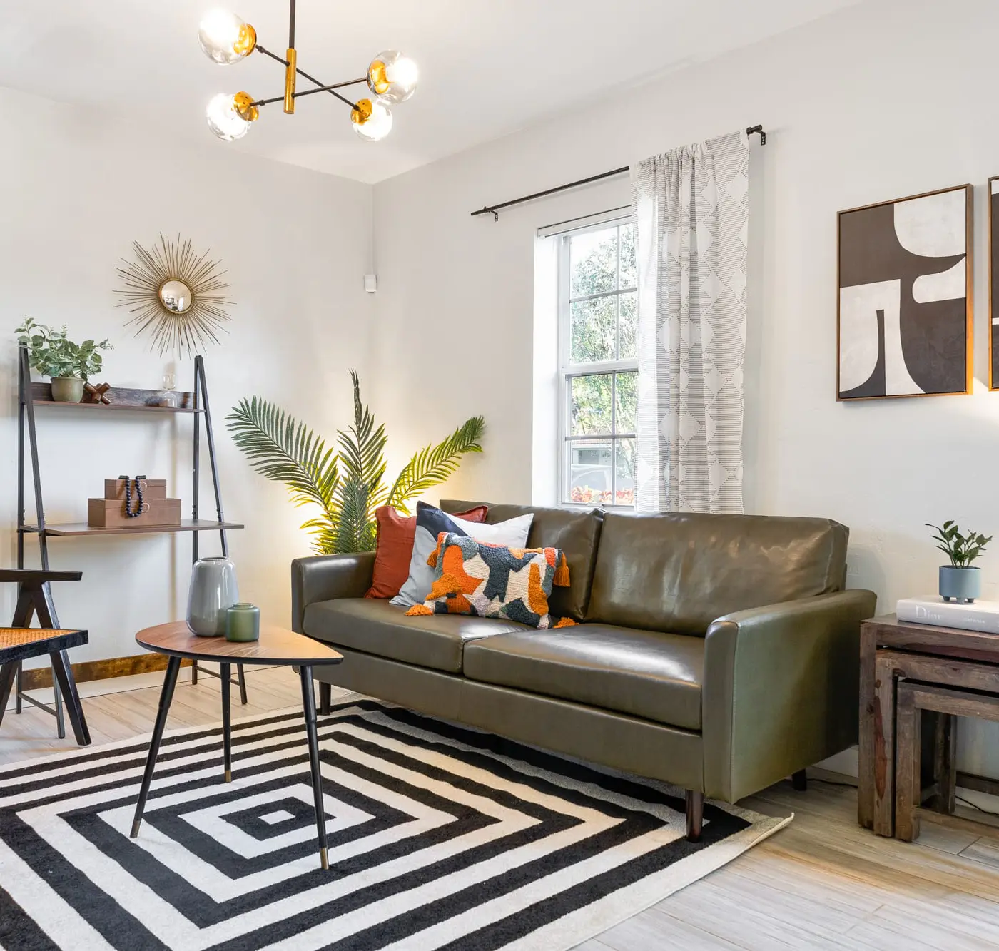 Casa Limon, Stunning Pool, 10 Mins to the Beach