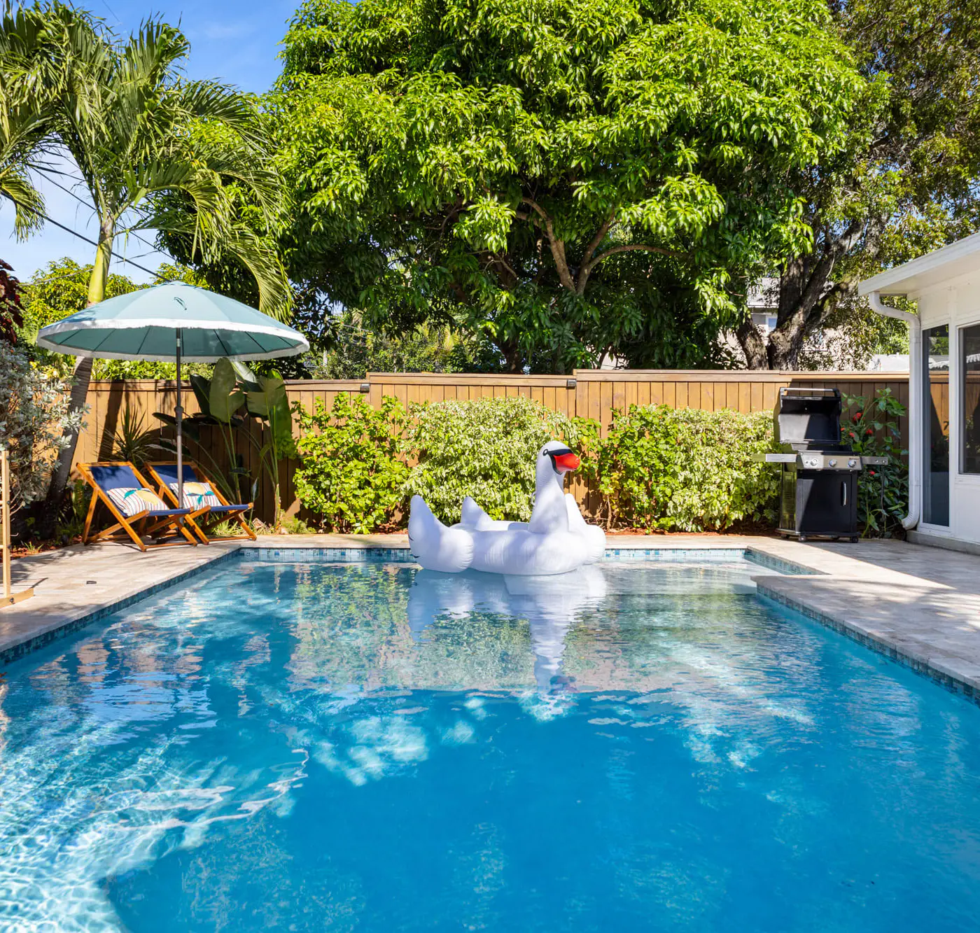 Casa Limon, Stunning Pool, 10 Mins to the Beach