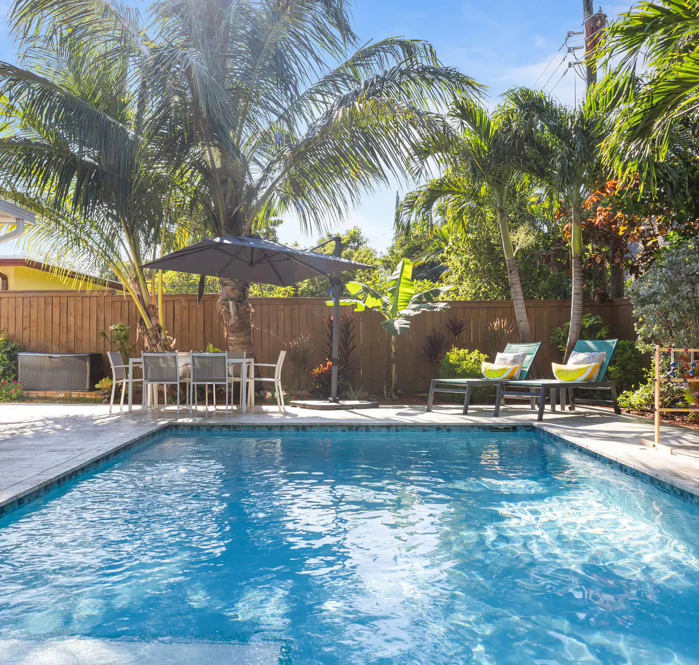 Casa Limon, Stunning Pool, 10 Mins to the Beach