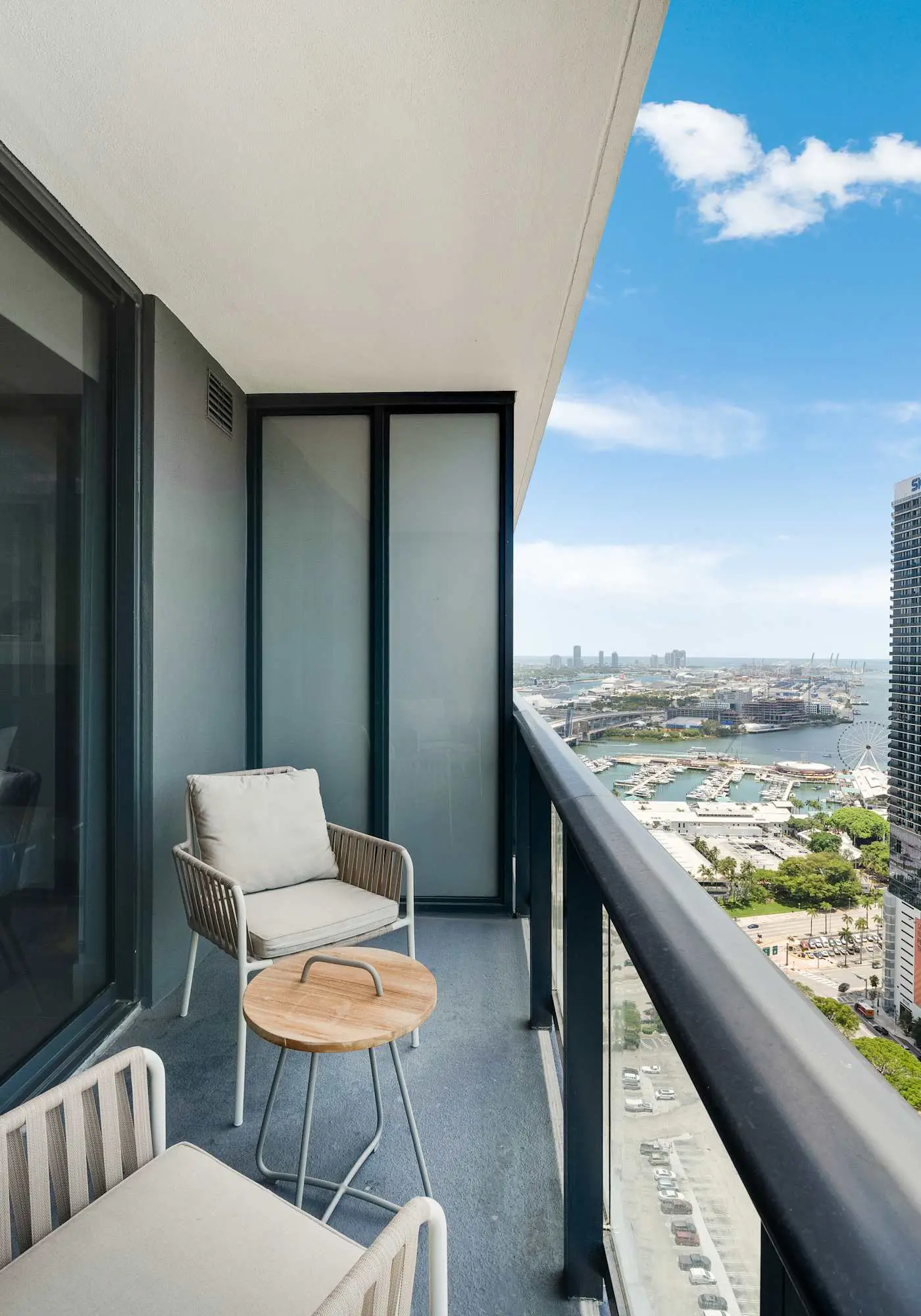 Bellini Breeze - Cozy, Central Miami, Pool and Gym