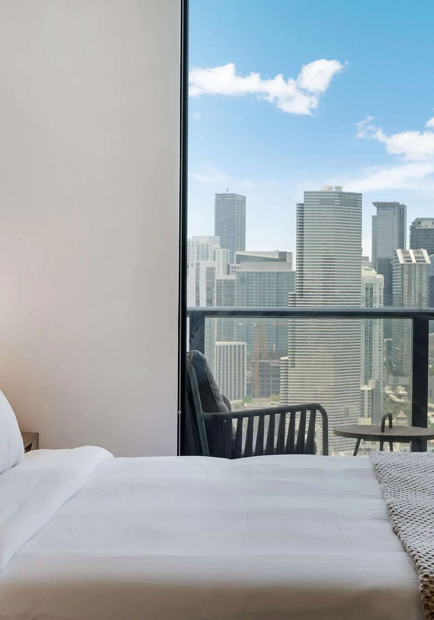 Bellini Breeze - Cozy, Central Miami, Pool and Gym