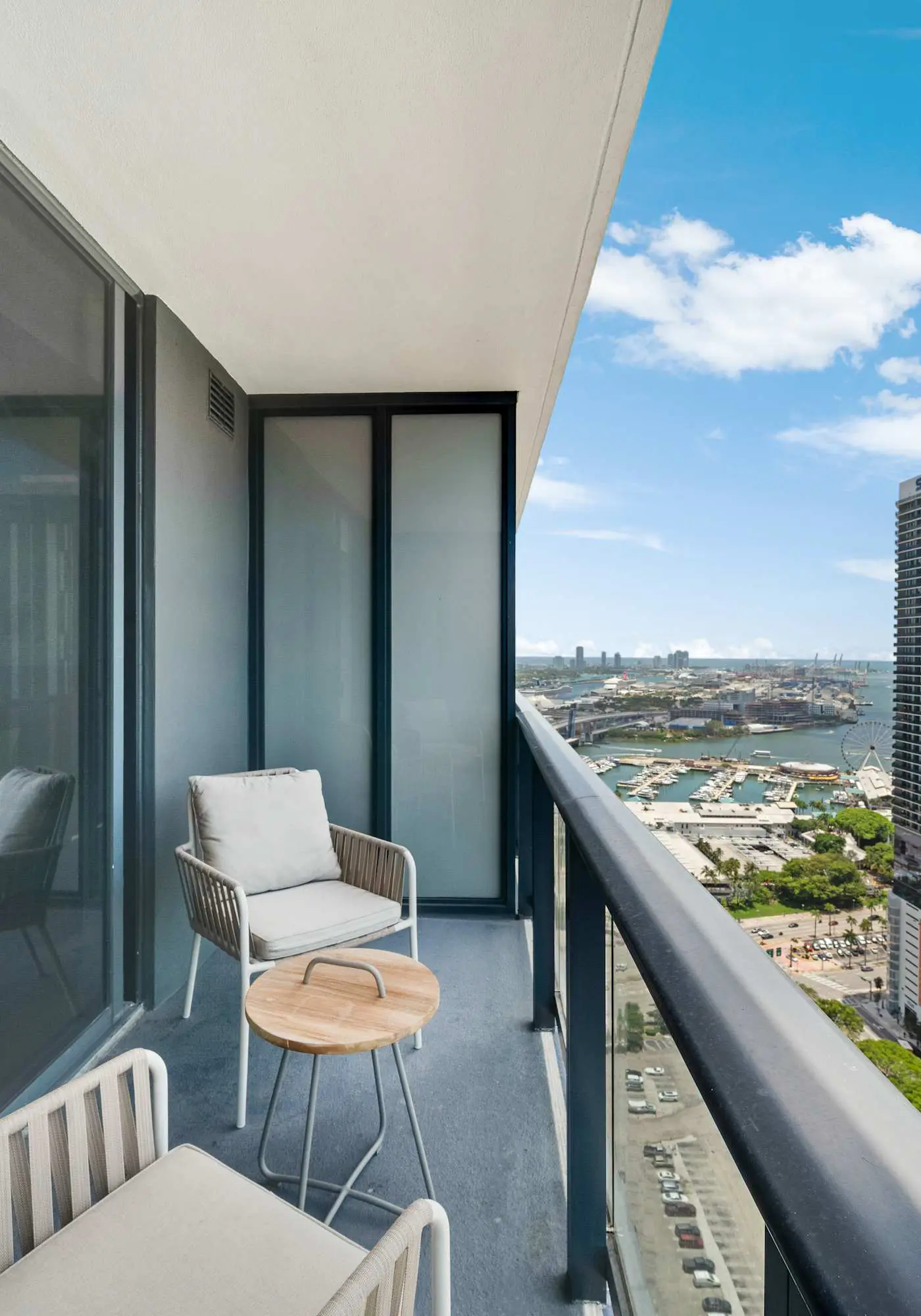 Bellini Breeze - Cozy, Central Miami, Pool and Gym