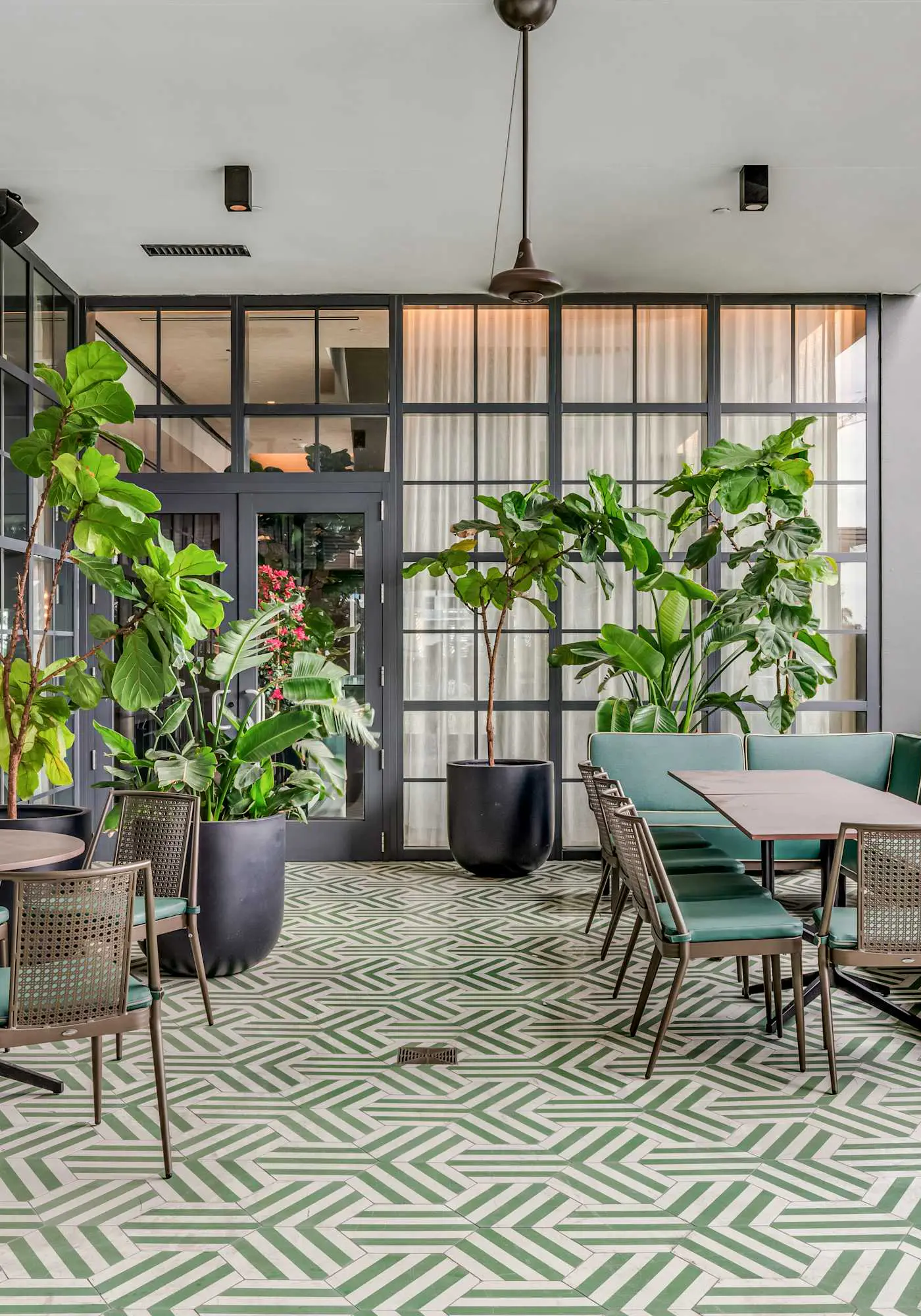 Bellini Breeze - Cozy, Central Miami, Pool and Gym