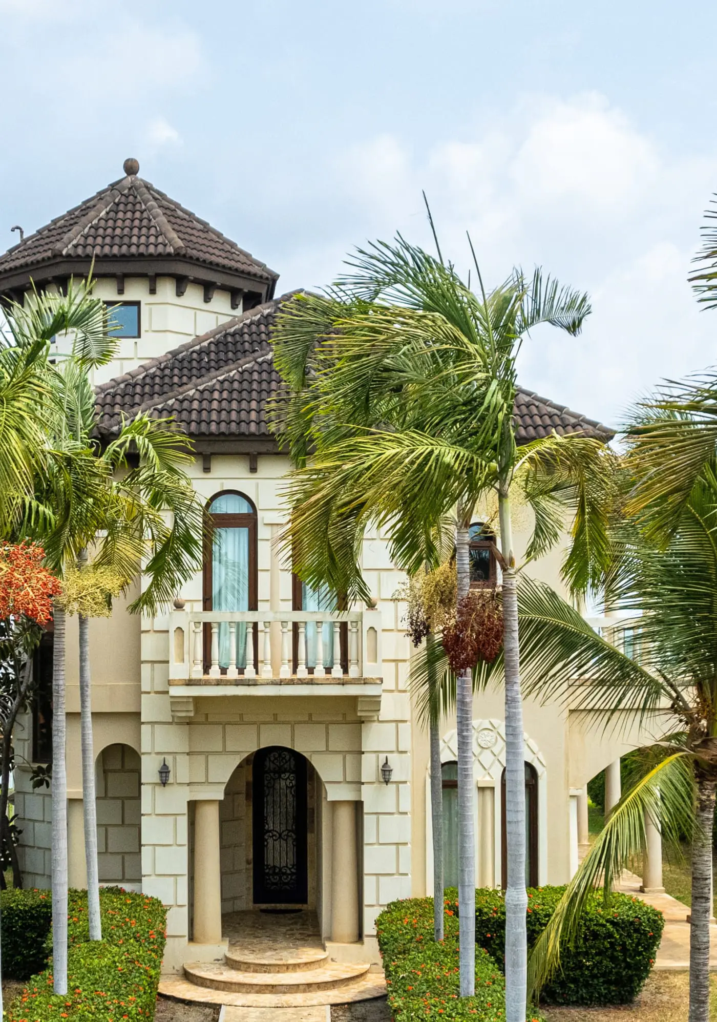 Villa Castello, Private, Amenities, Walk to Beach