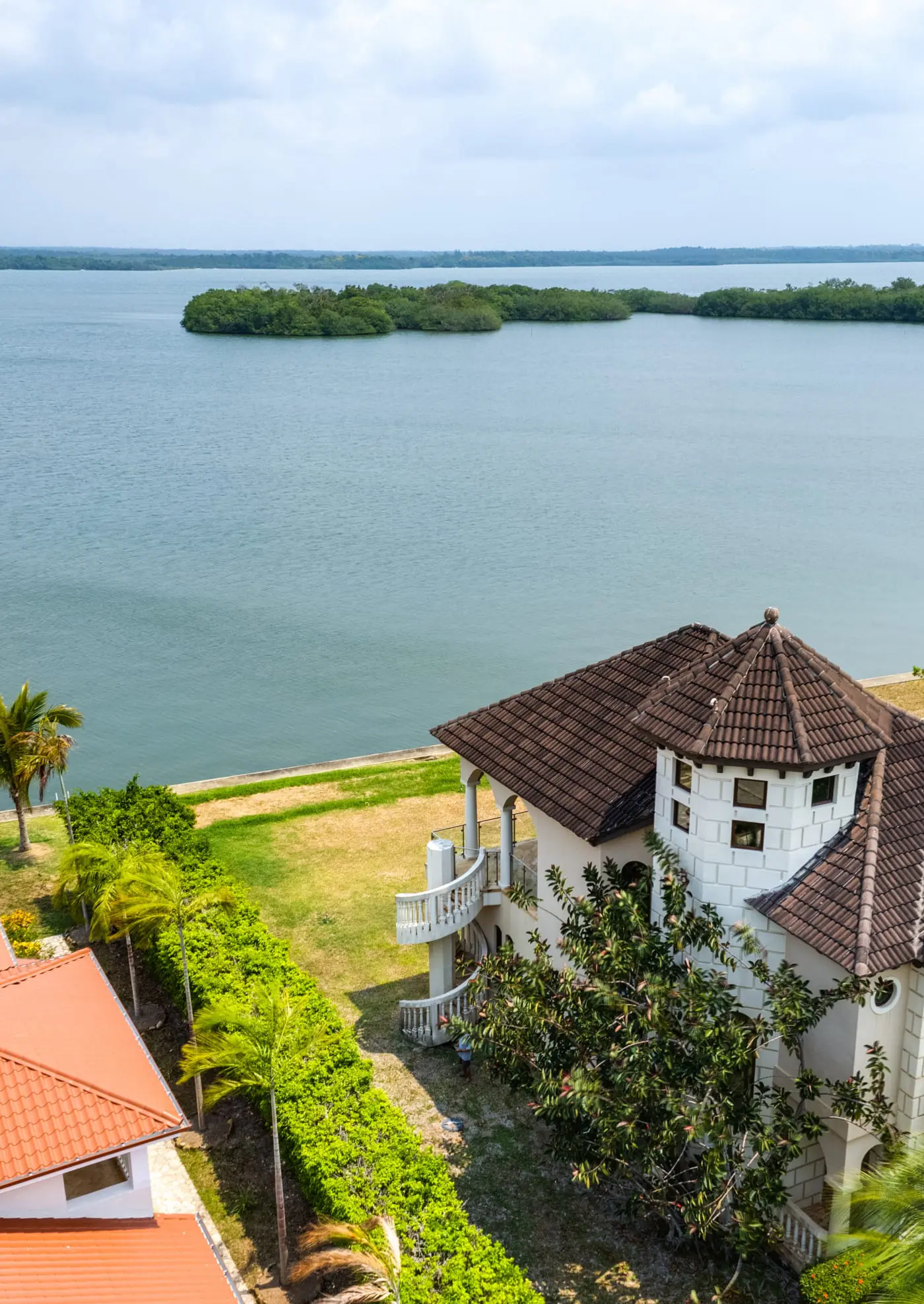 Villa Castello, Private, Amenities, Walk to Beach