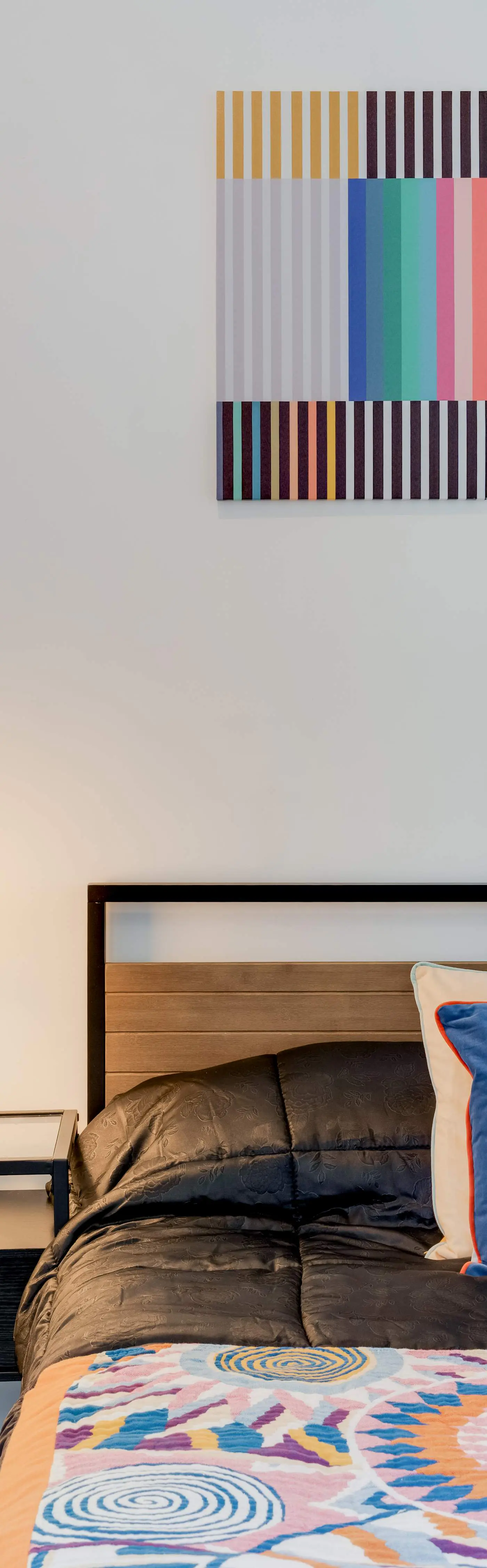 Skyline Studio with Rooftop Pool & Parking