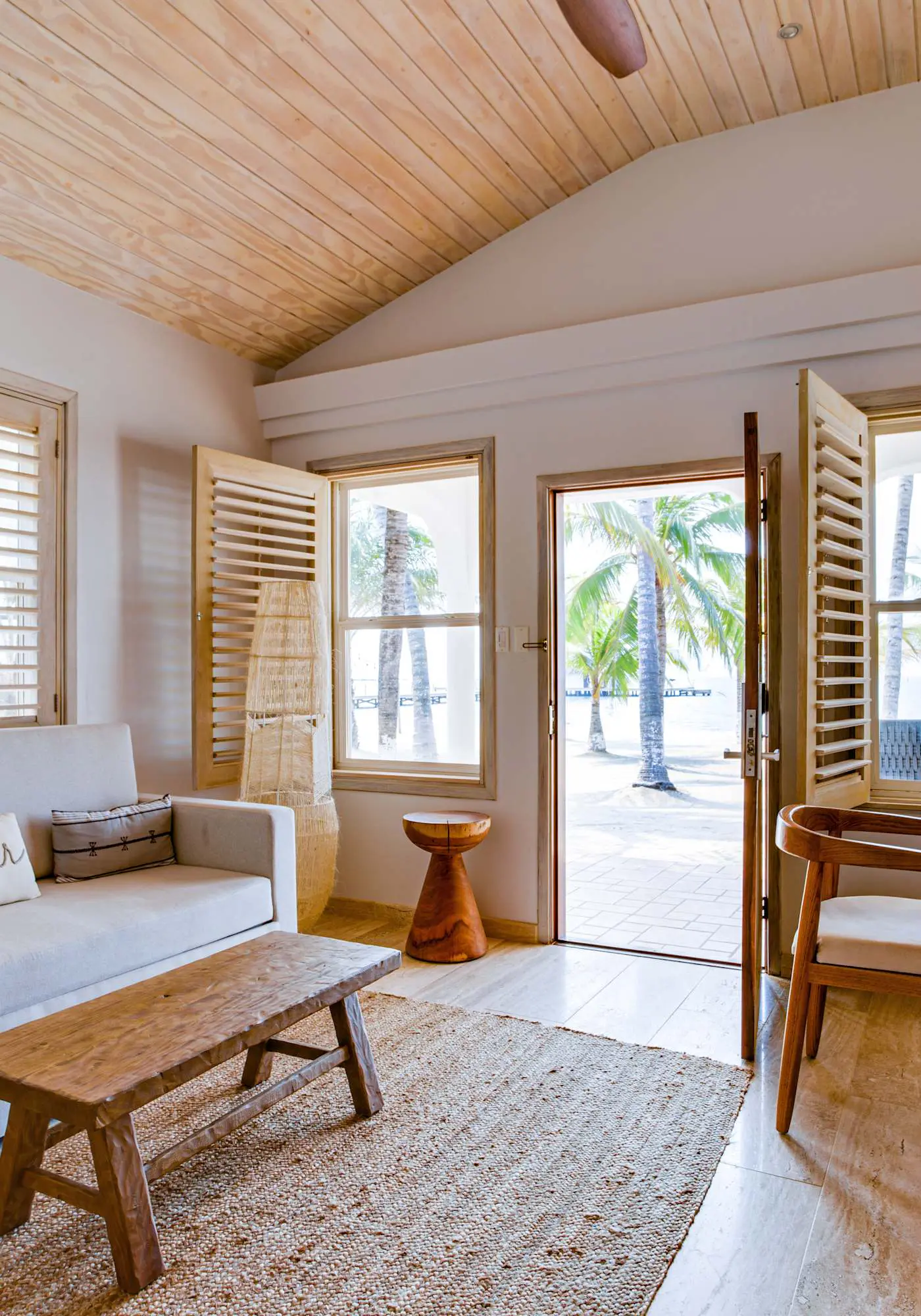 Ocean Crush- Beachfront, Pool, Tiki Bar, Pier