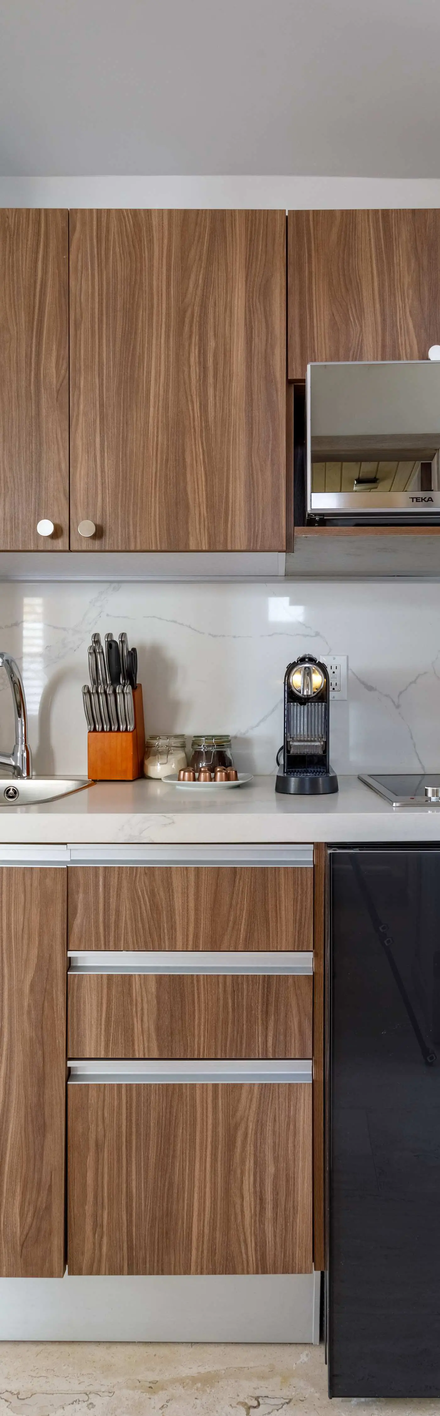 Ocean Crush- Beachfront, Pool, Tiki Bar, Pier