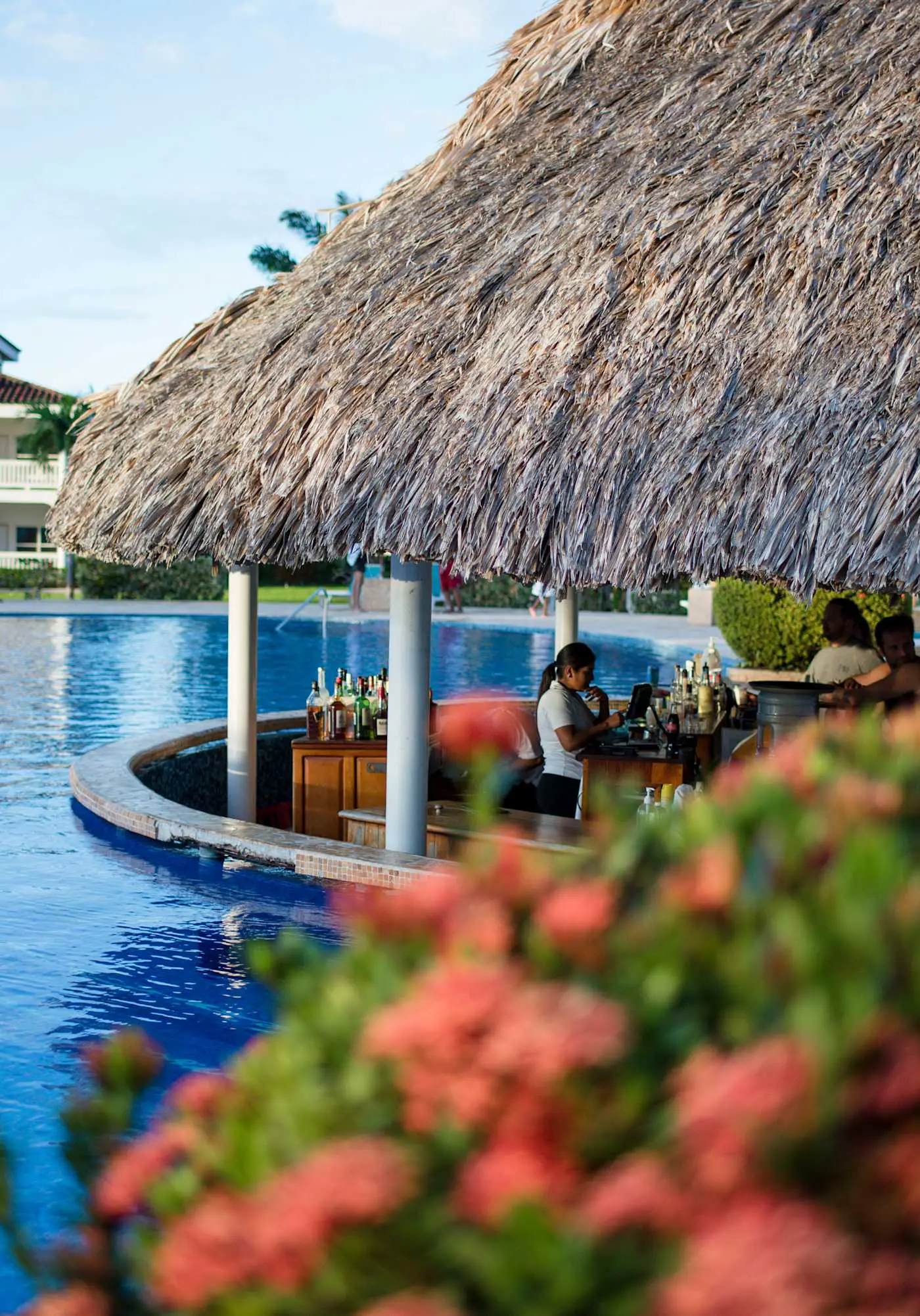Sunset Surf- Oceanview, Pool, Tiki Bar, Pier