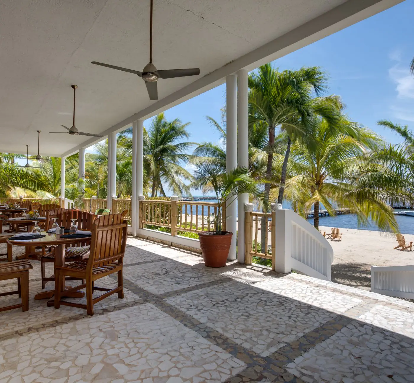 Sunset Surf- Oceanview, Pool, Tiki Bar, Pier