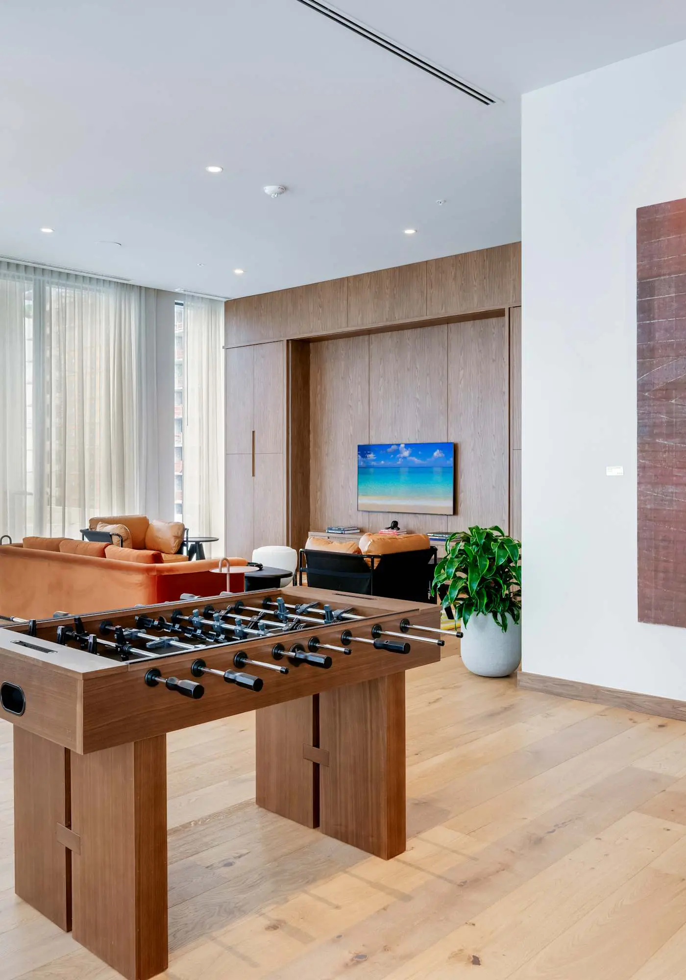 Sky Sanctuary with Rooftop Pool & Hot tub