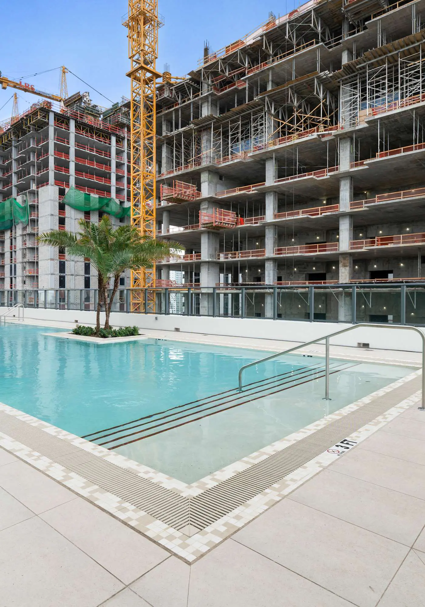 Sky Sanctuary with Rooftop Pool & Hot tub