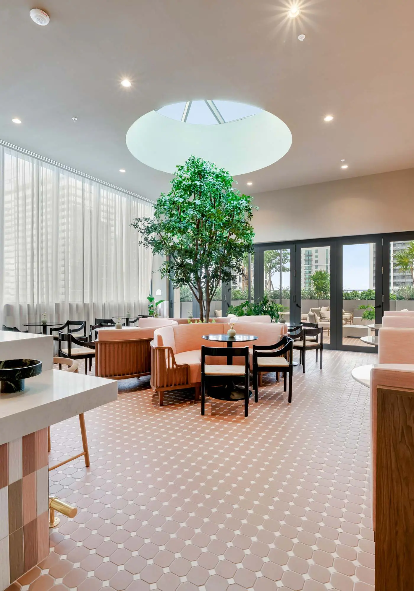 Urban Oasis Luxury Suite- Sky High Amenities