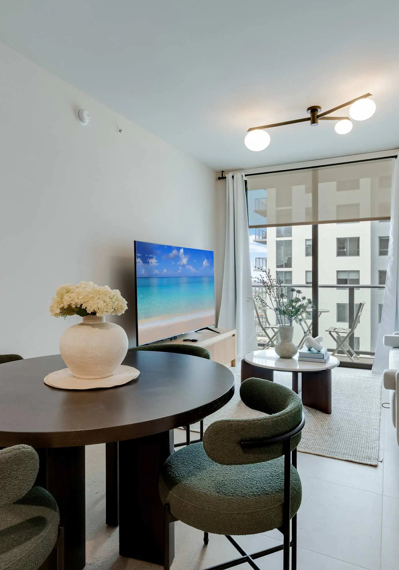 Urban Oasis Luxury Suite- Sky High Amenities