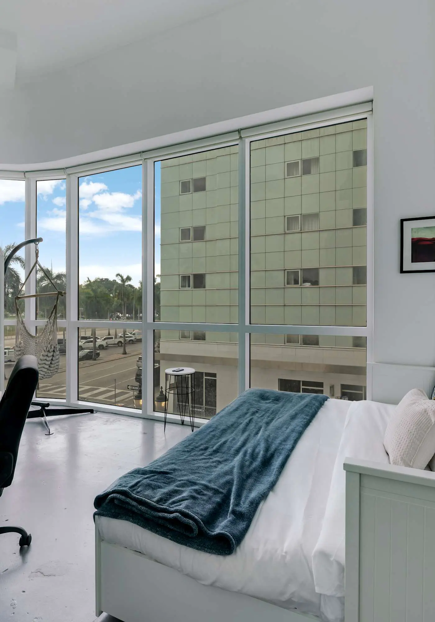 The Vizcayne Vibe- Sauna, Pool and Sundeck