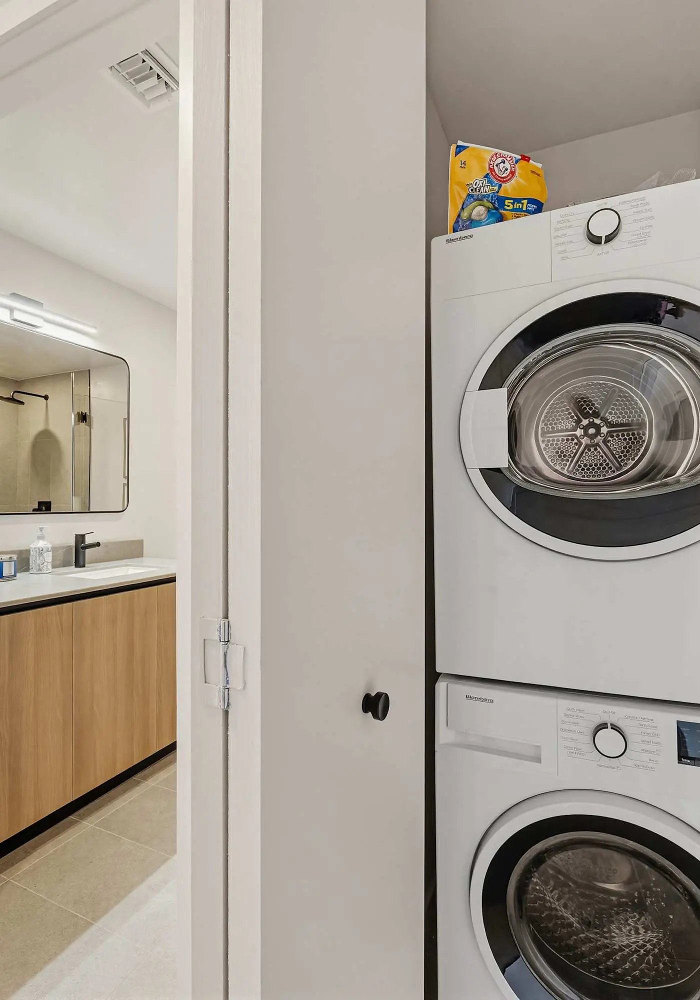 Cielo Studio- Downtown Location and City Views