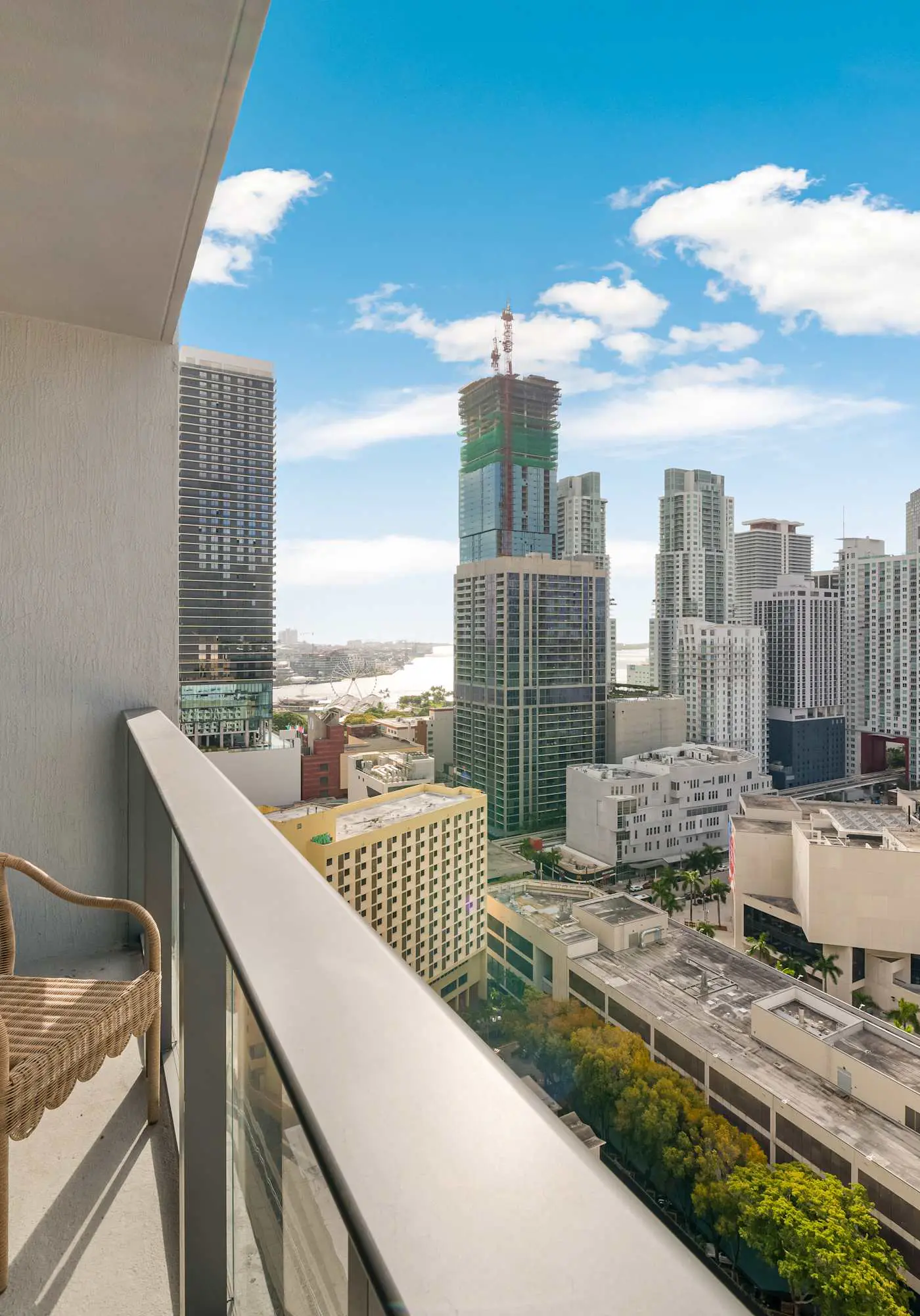 Cielo Studio- Downtown Location and City Views