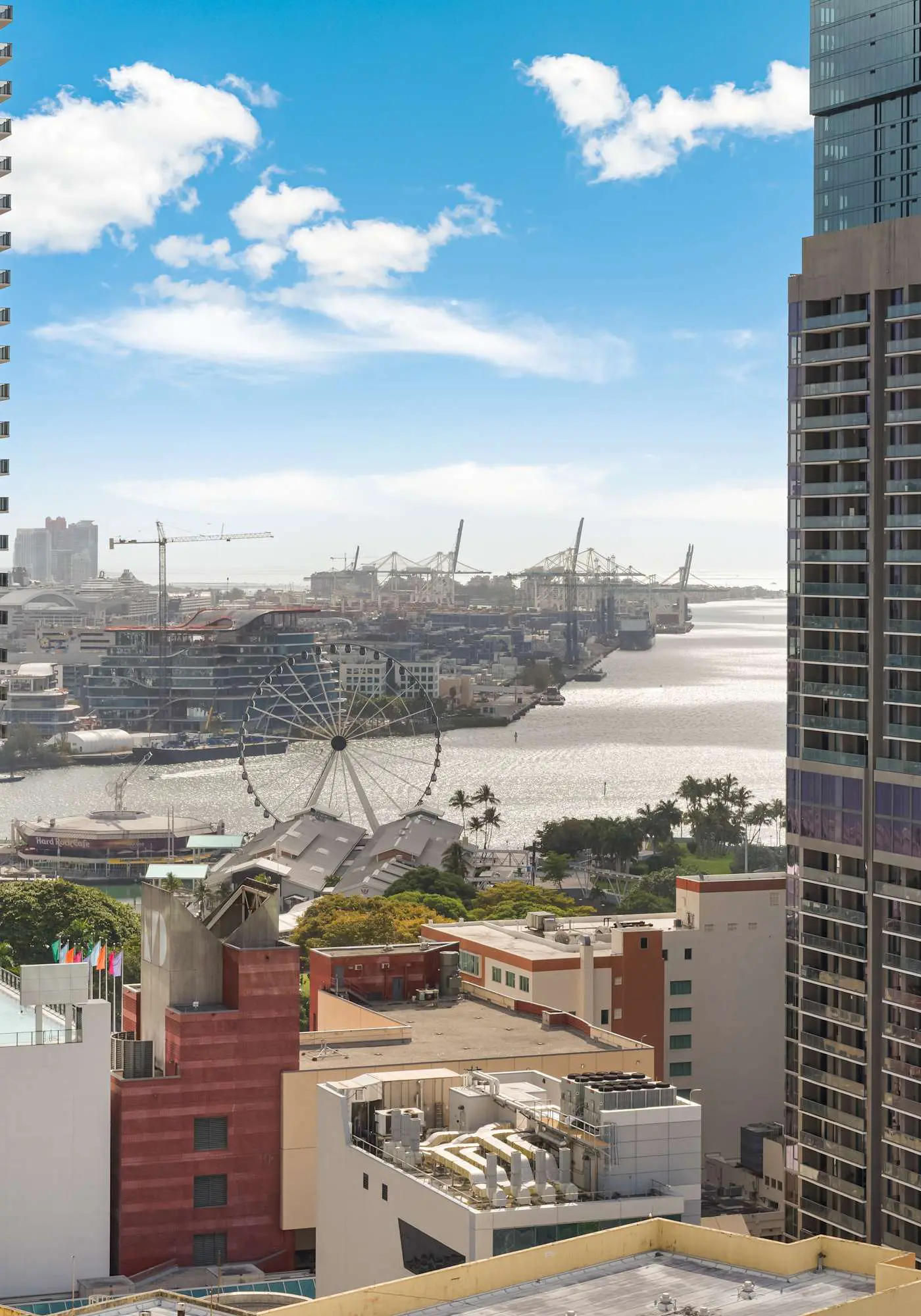 Cielo Studio- Downtown Location and City Views