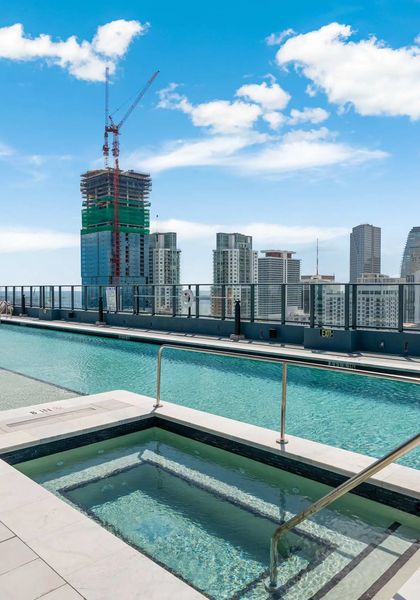 Cielo Studio- Downtown Location and City Views