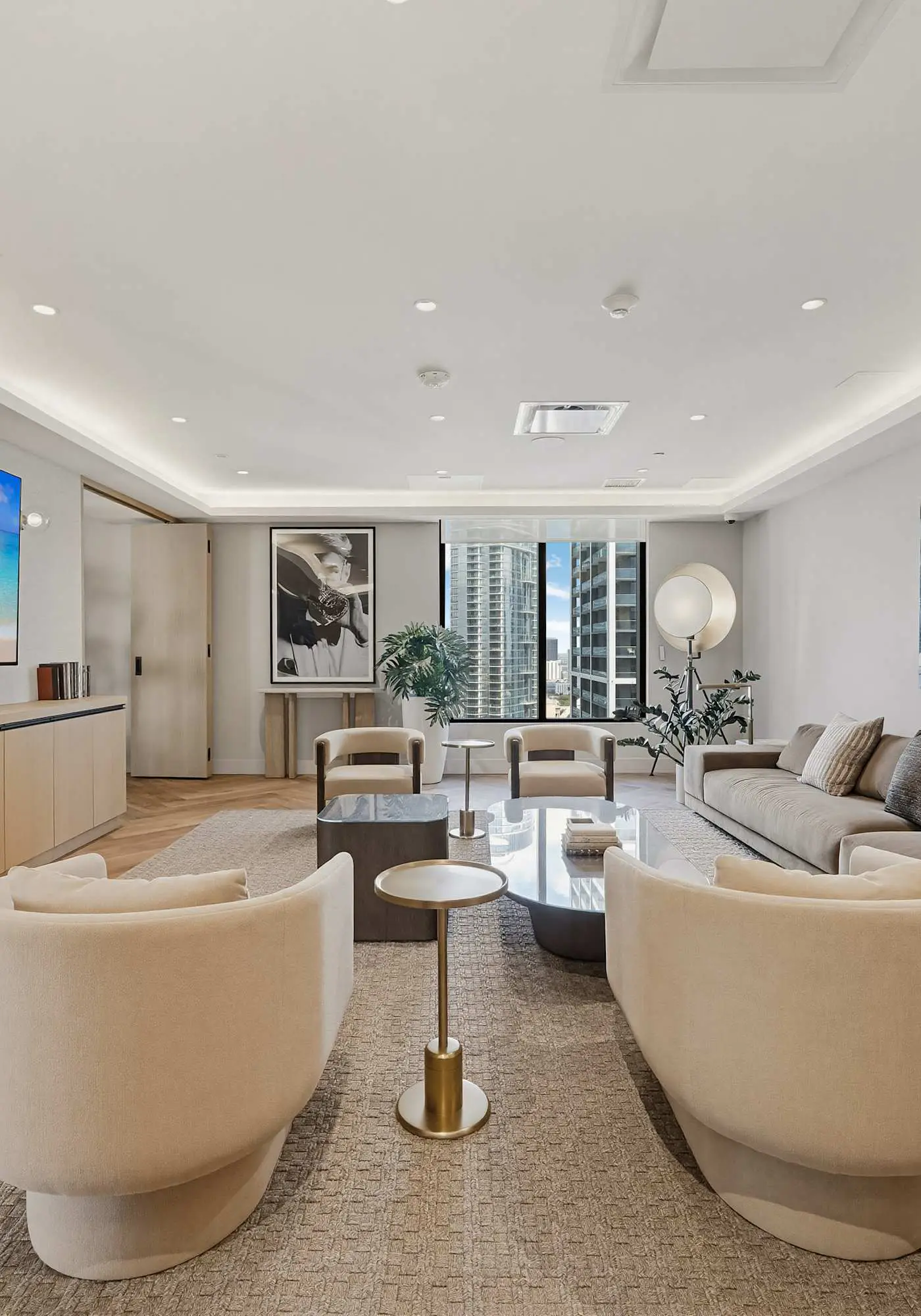 Cielo Studio- Downtown Location and City Views