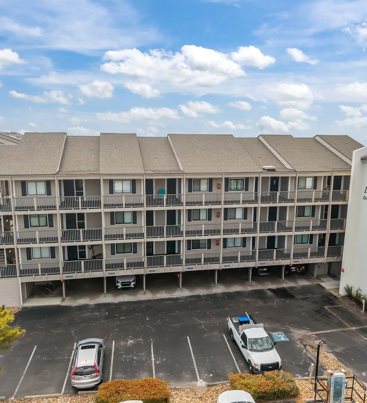 ABIBO40 Island Beach & Racquet Club B104