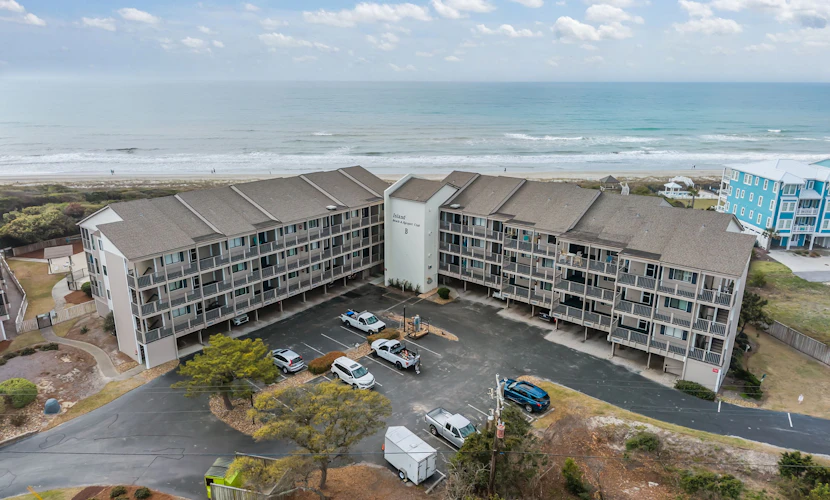 Island Beach and Racquet Club B104: Oceanfront Condo with Views, Community Amenities