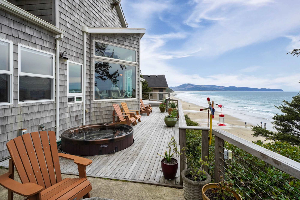 *New Listing* Breathtaking Views of Endless Ocean