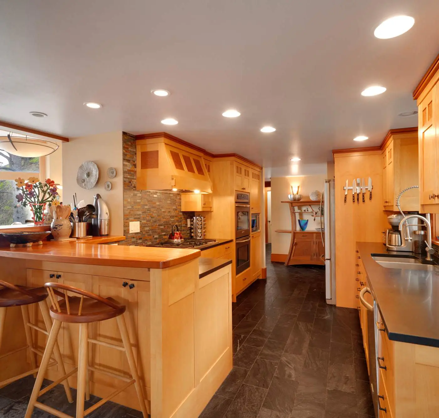 *New Listing* Breathtaking Views of Endless Ocean