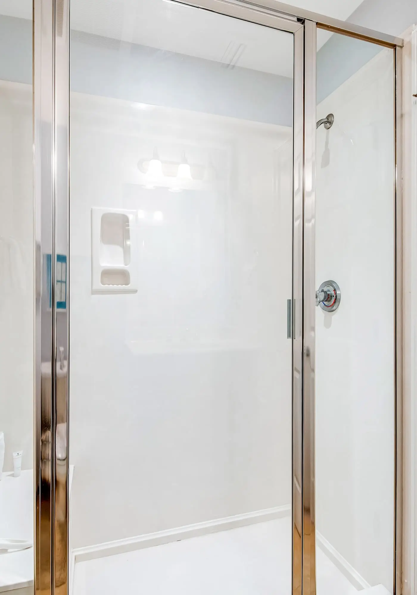 Sunny Condo with Pool and Tennis Court Access