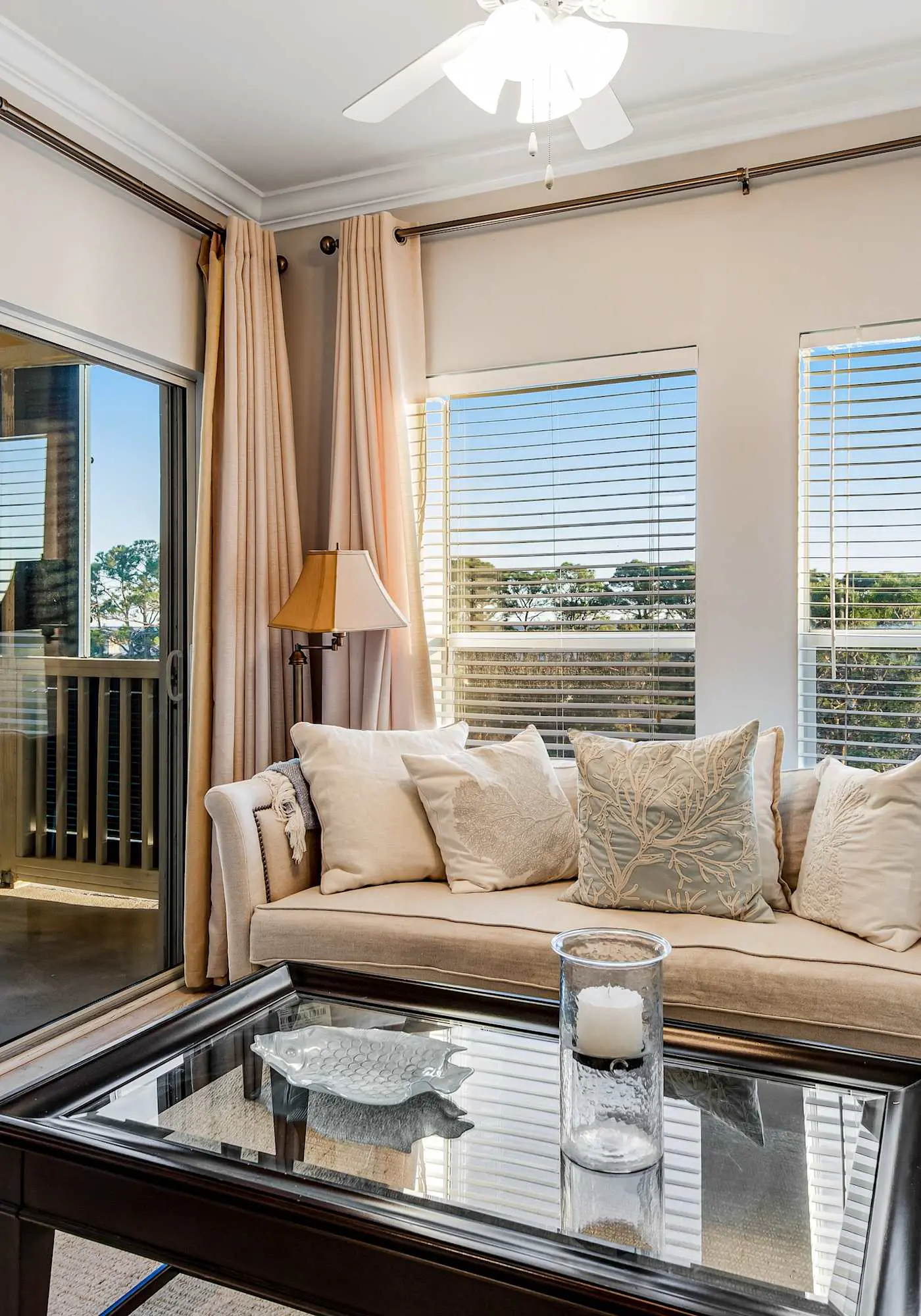 Sunny Condo with Pool and Tennis Court Access