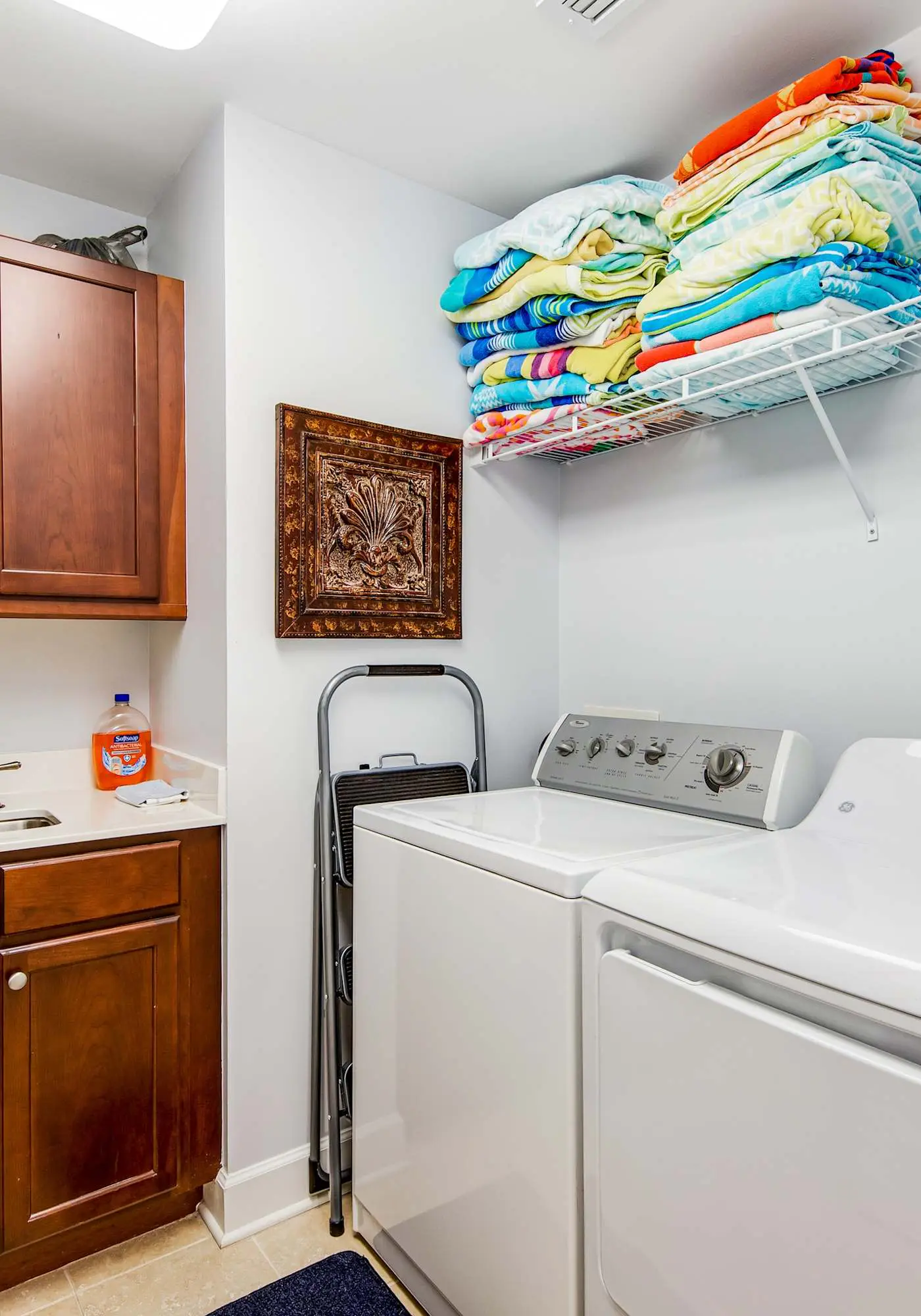 Sunny Condo with Pool and Tennis Court Access