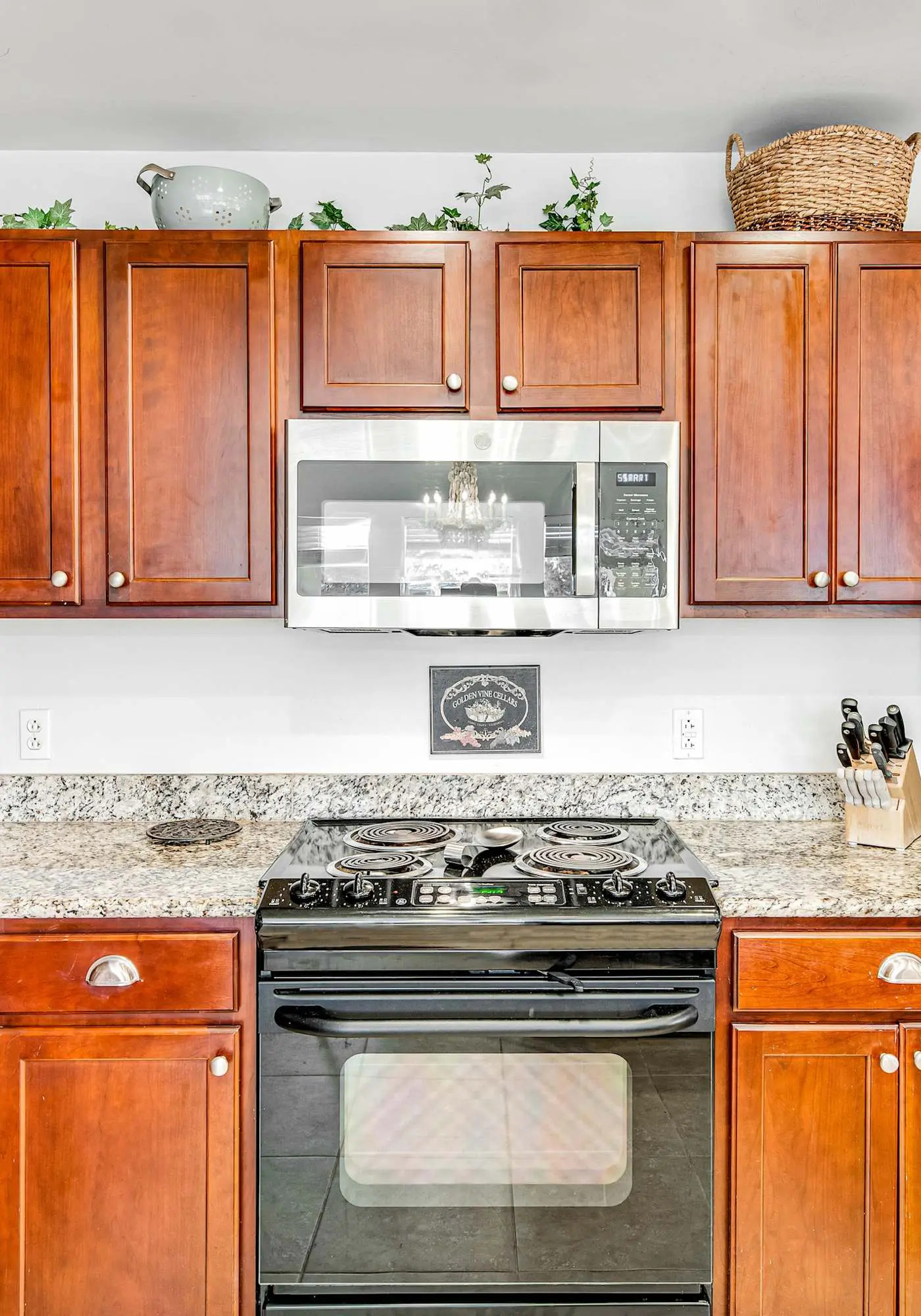 Sunny Condo with Pool and Tennis Court Access