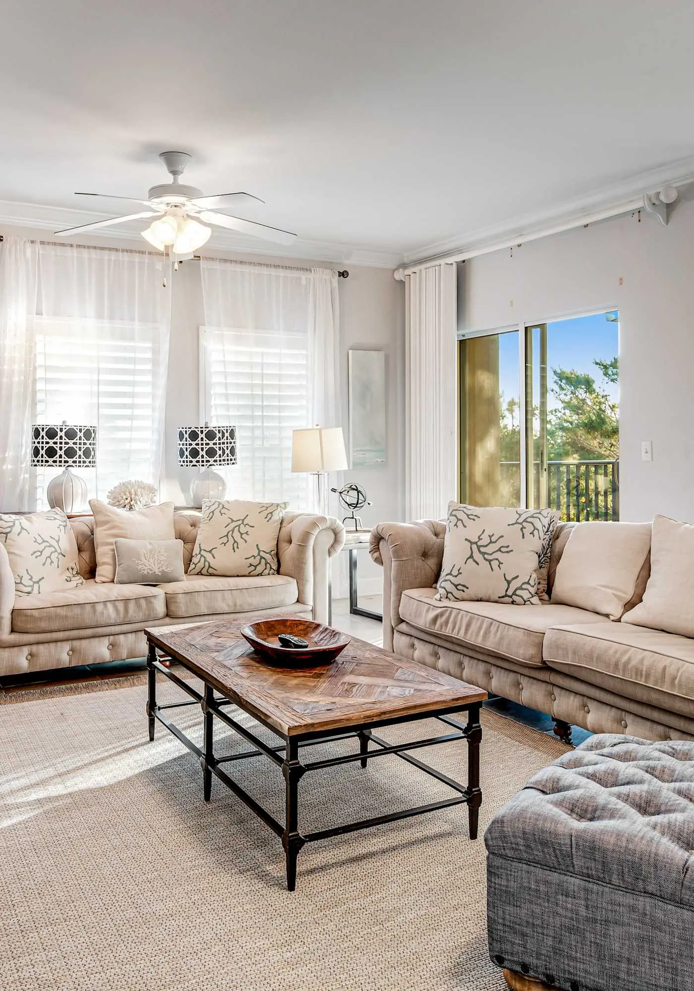 Sunny Condo with Pool and Tennis Court Access