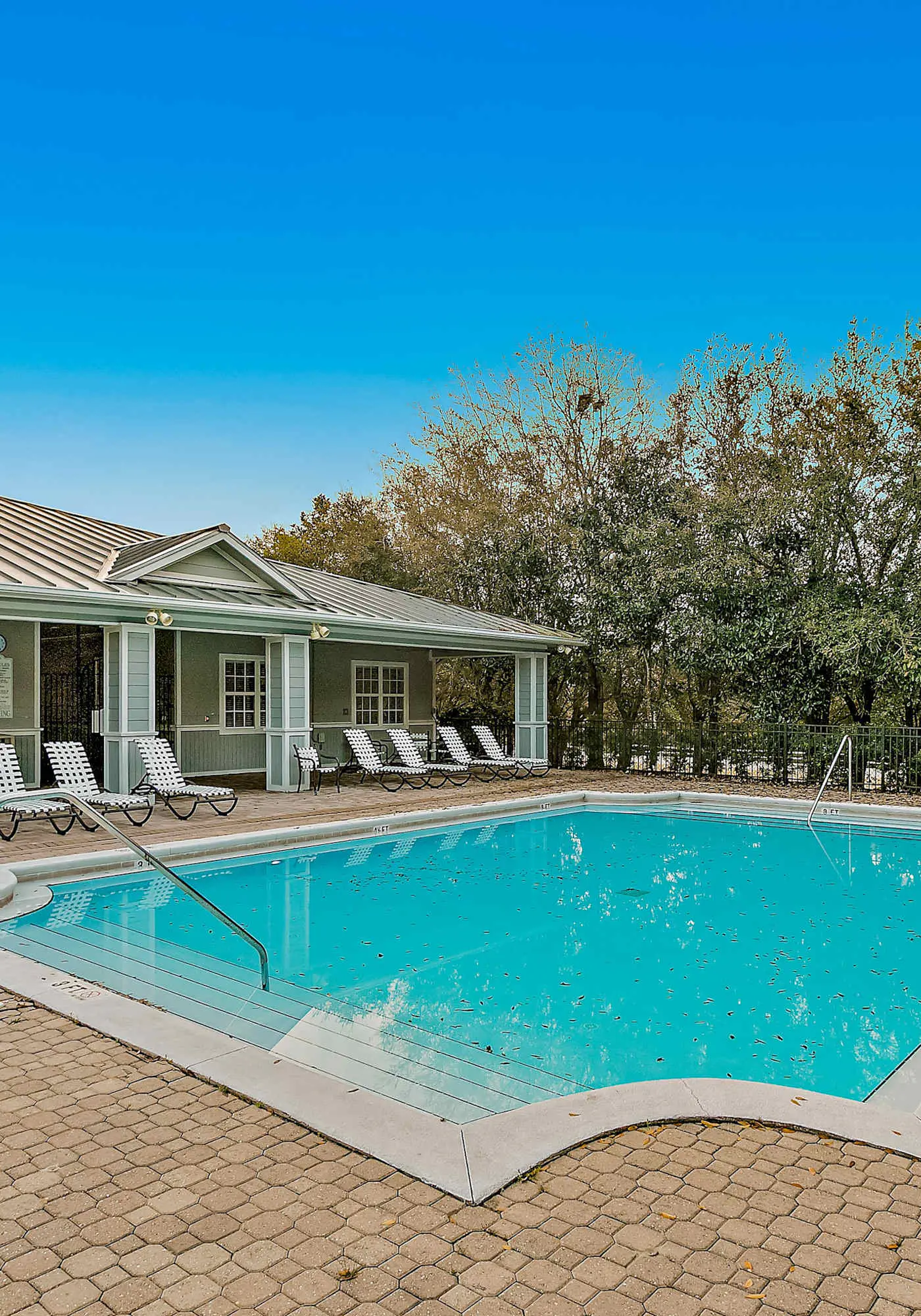 Sunny Condo with Pool and Tennis Court Access