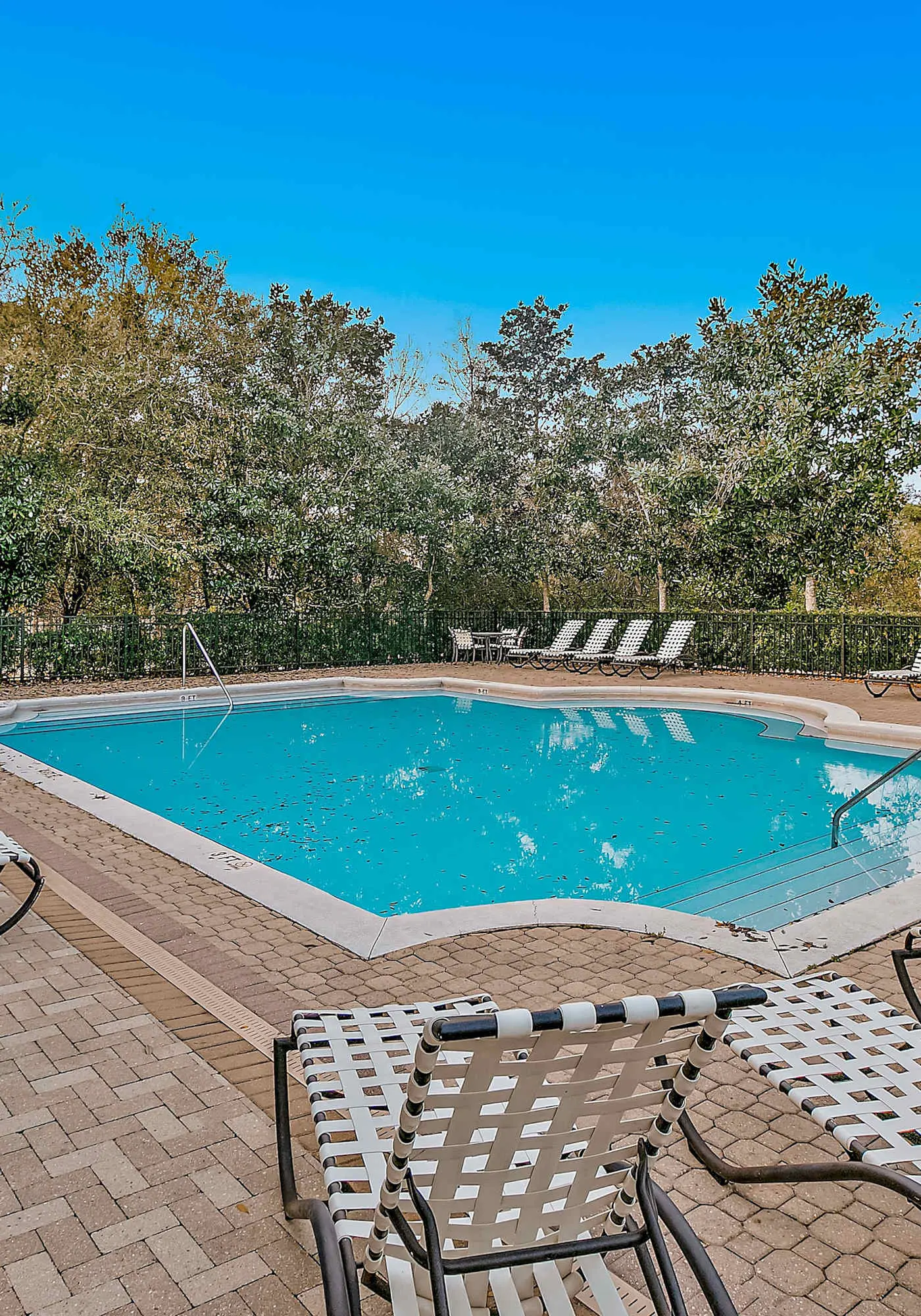 Sunny Condo with Pool and Tennis Court Access