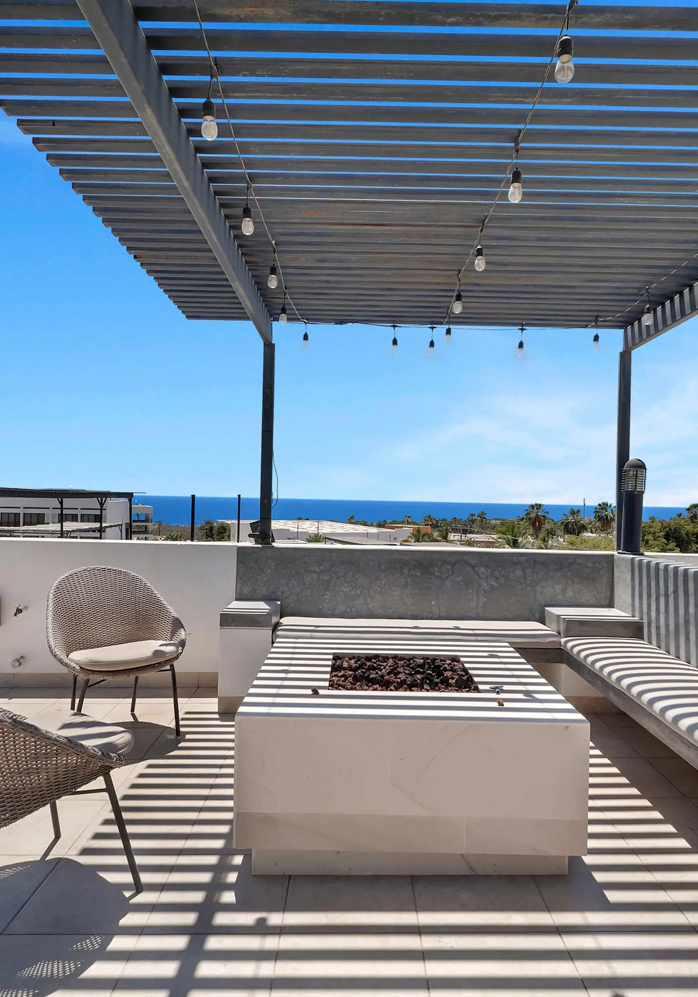 Stunning & Beautiful House with Private Pool