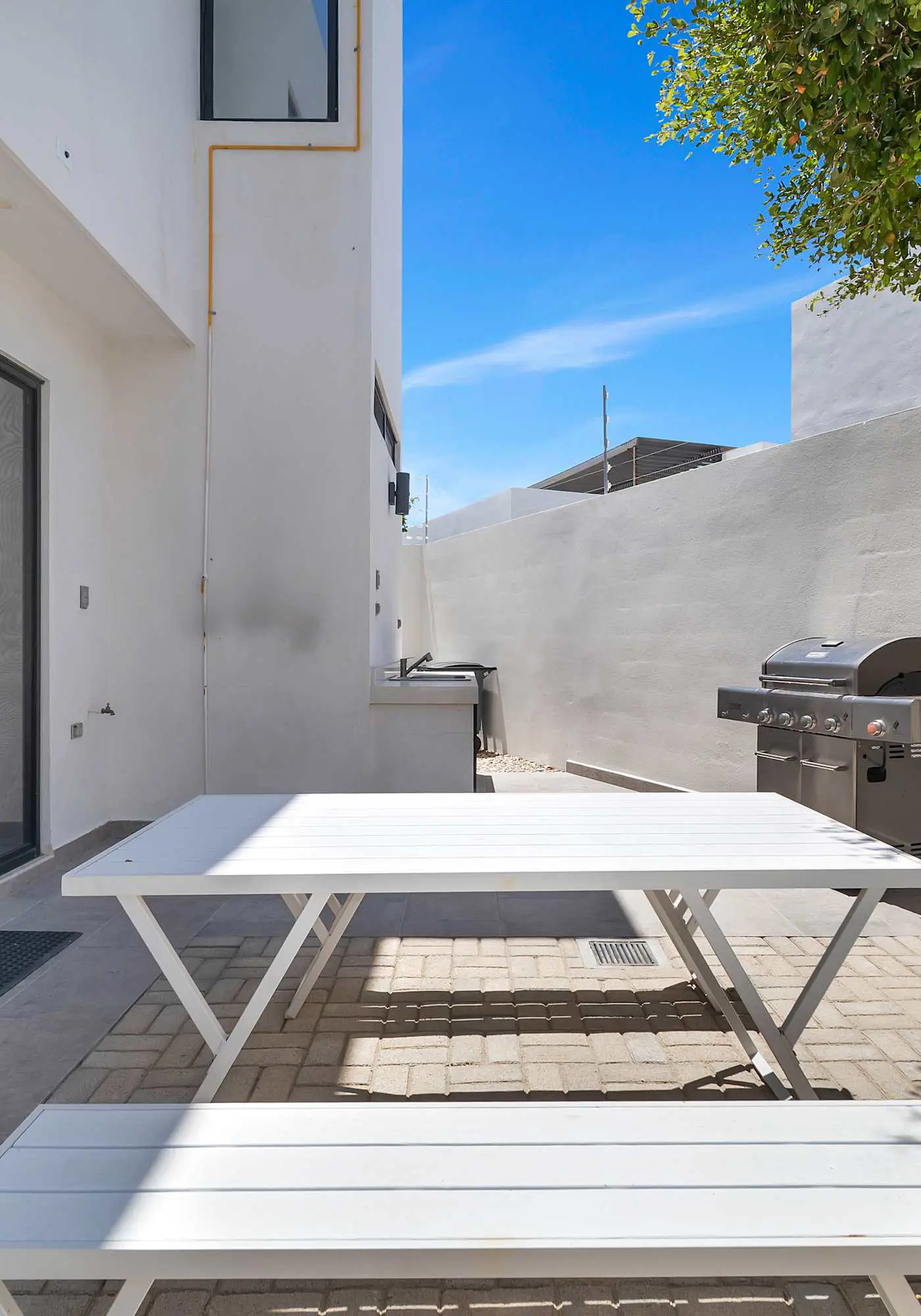 Stunning & Beautiful House with Private Pool