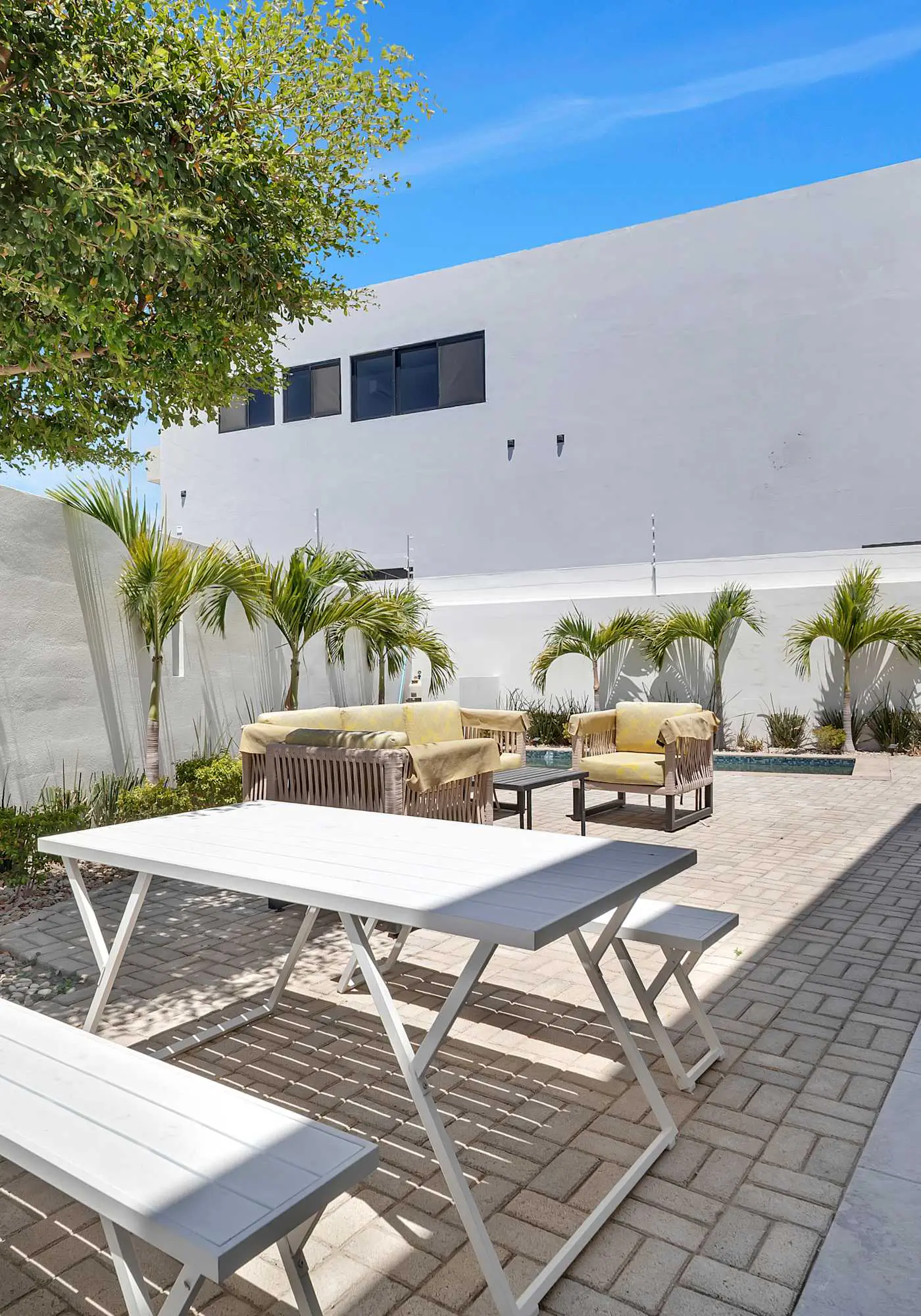 Stunning & Beautiful House with Private Pool