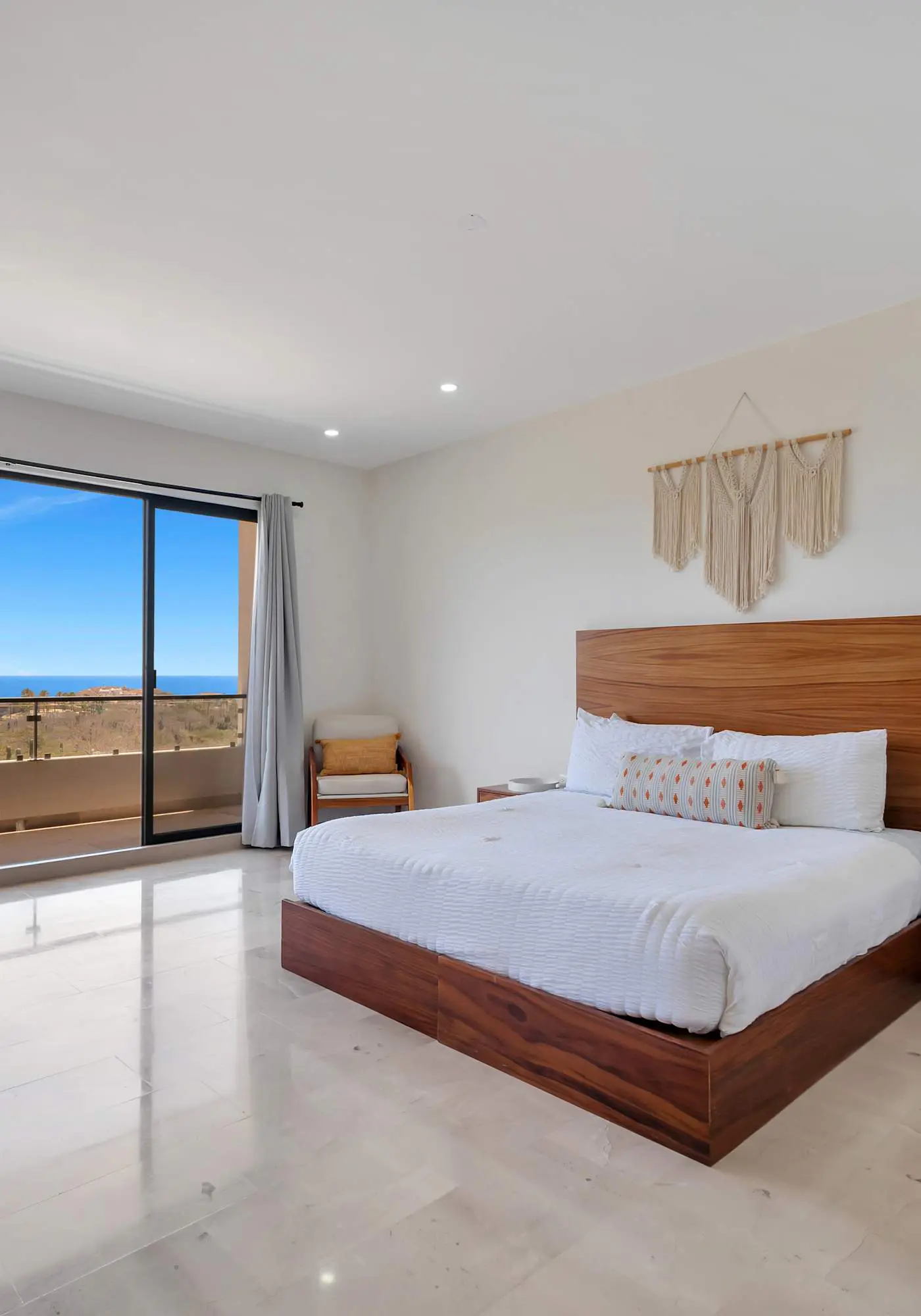 Stunning & Beautiful House with Private Pool