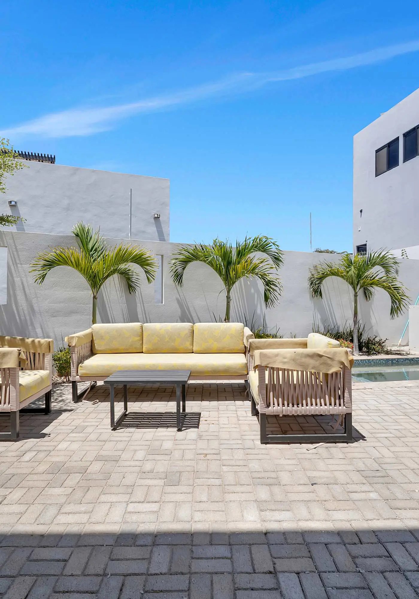 Stunning & Beautiful House with Private Pool