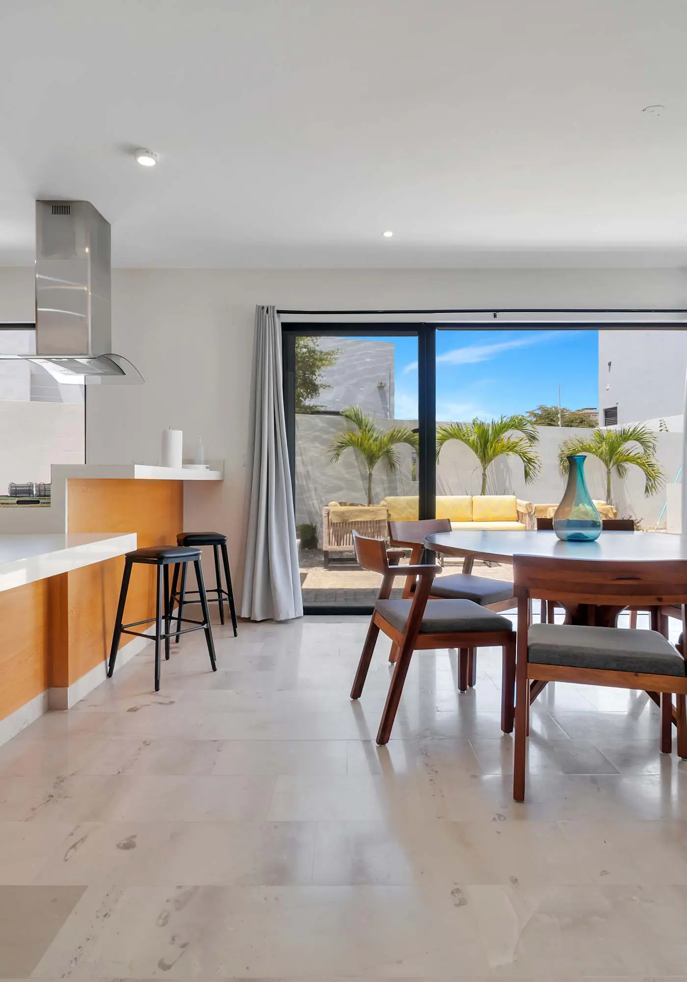 Stunning & Beautiful House with Private Pool
