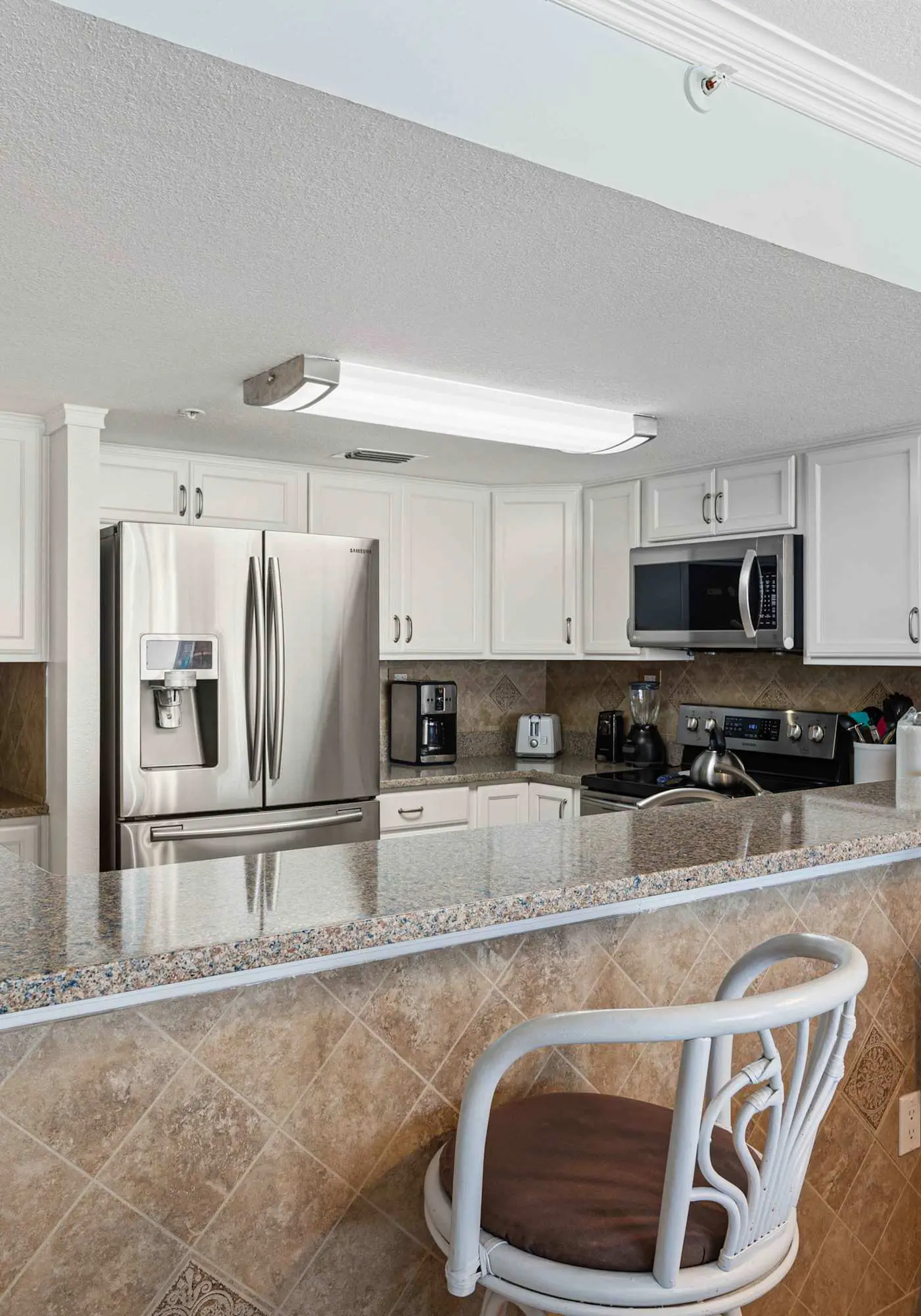 Islander E 7011, Stunning oceanfront condo