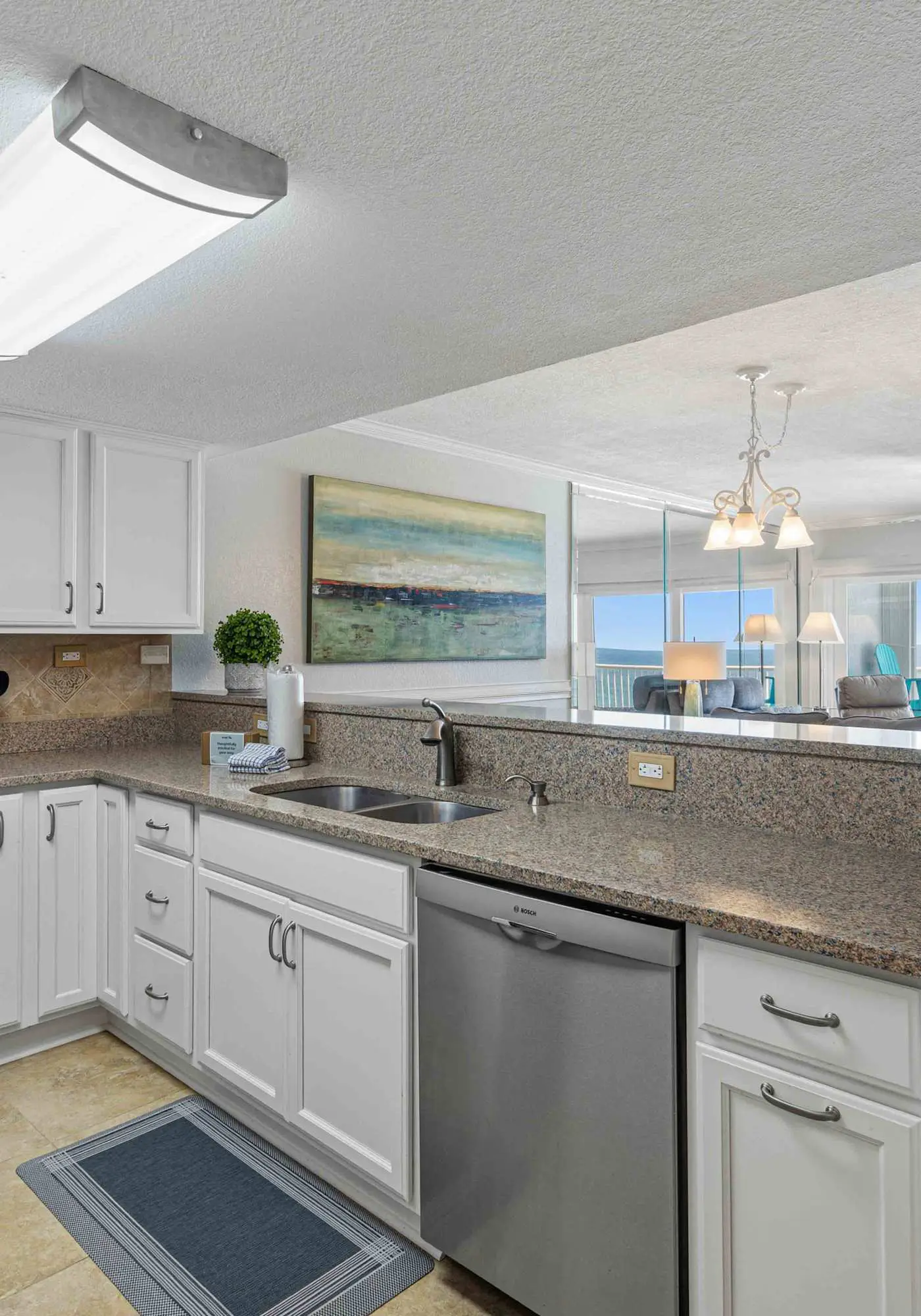 Islander E 7011, Stunning oceanfront condo