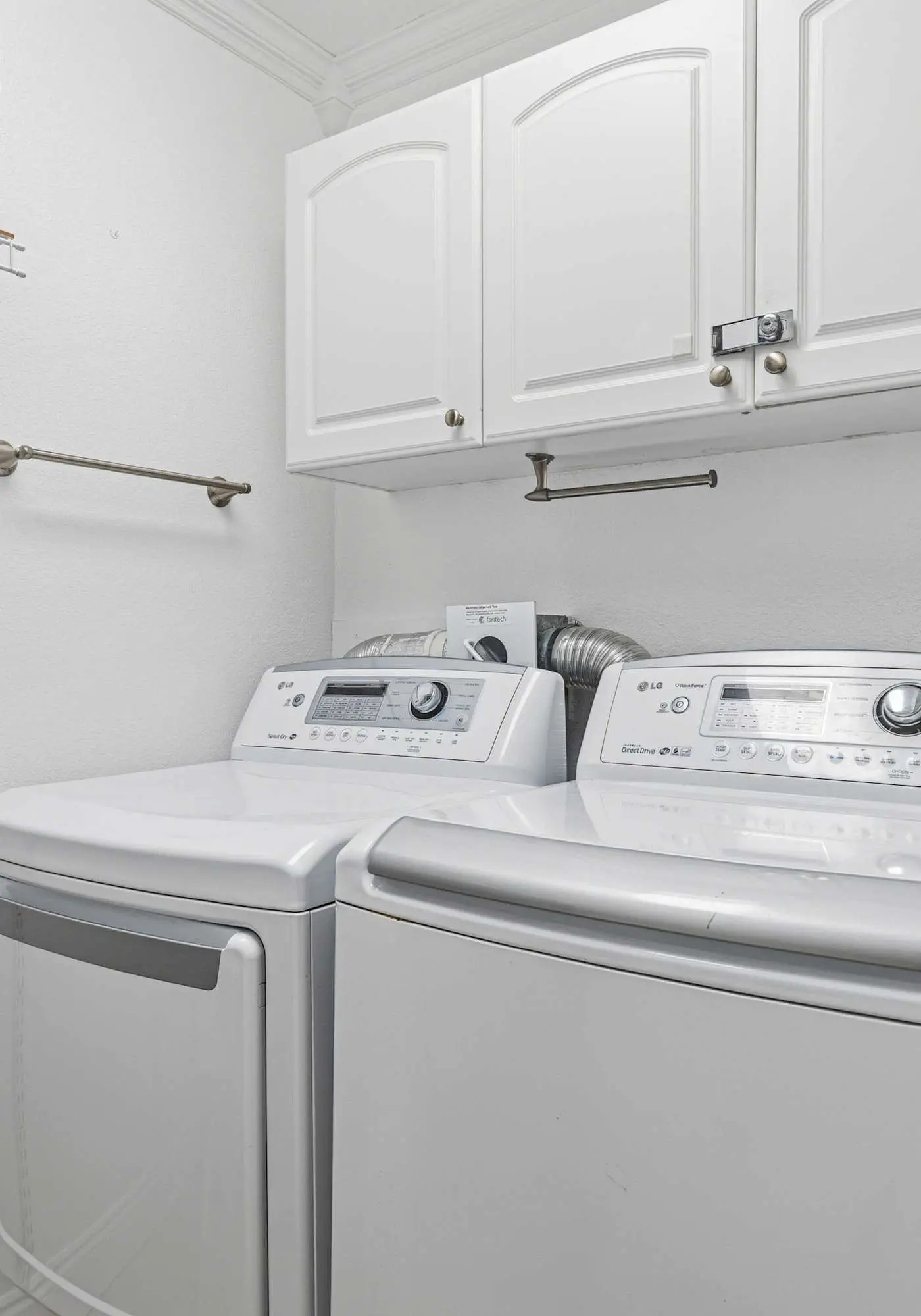 Islander E 7011, Stunning oceanfront condo