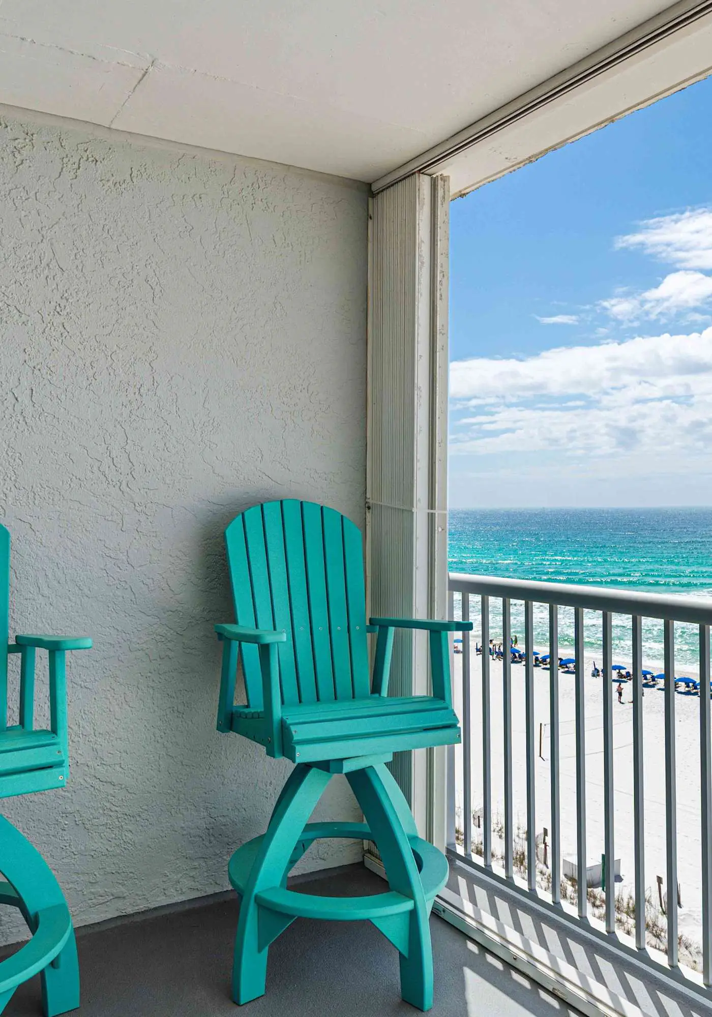 Islander E 7011, Stunning oceanfront condo