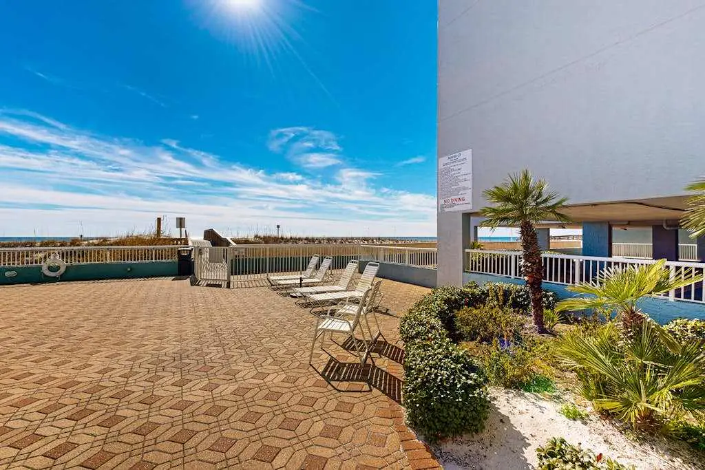 Islander E 7011, Stunning oceanfront condo