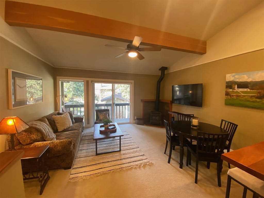 Val D`Sol - Pool, Perfect Location, Steps from Downtown Ketchum