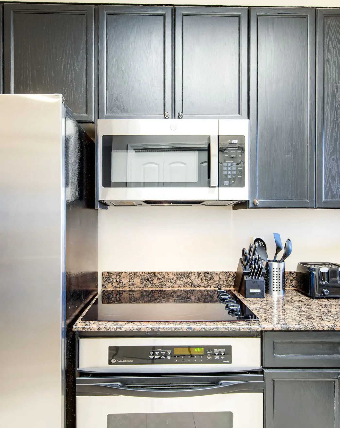 18th Floor Ocean View Condo with Private Washer-Dr